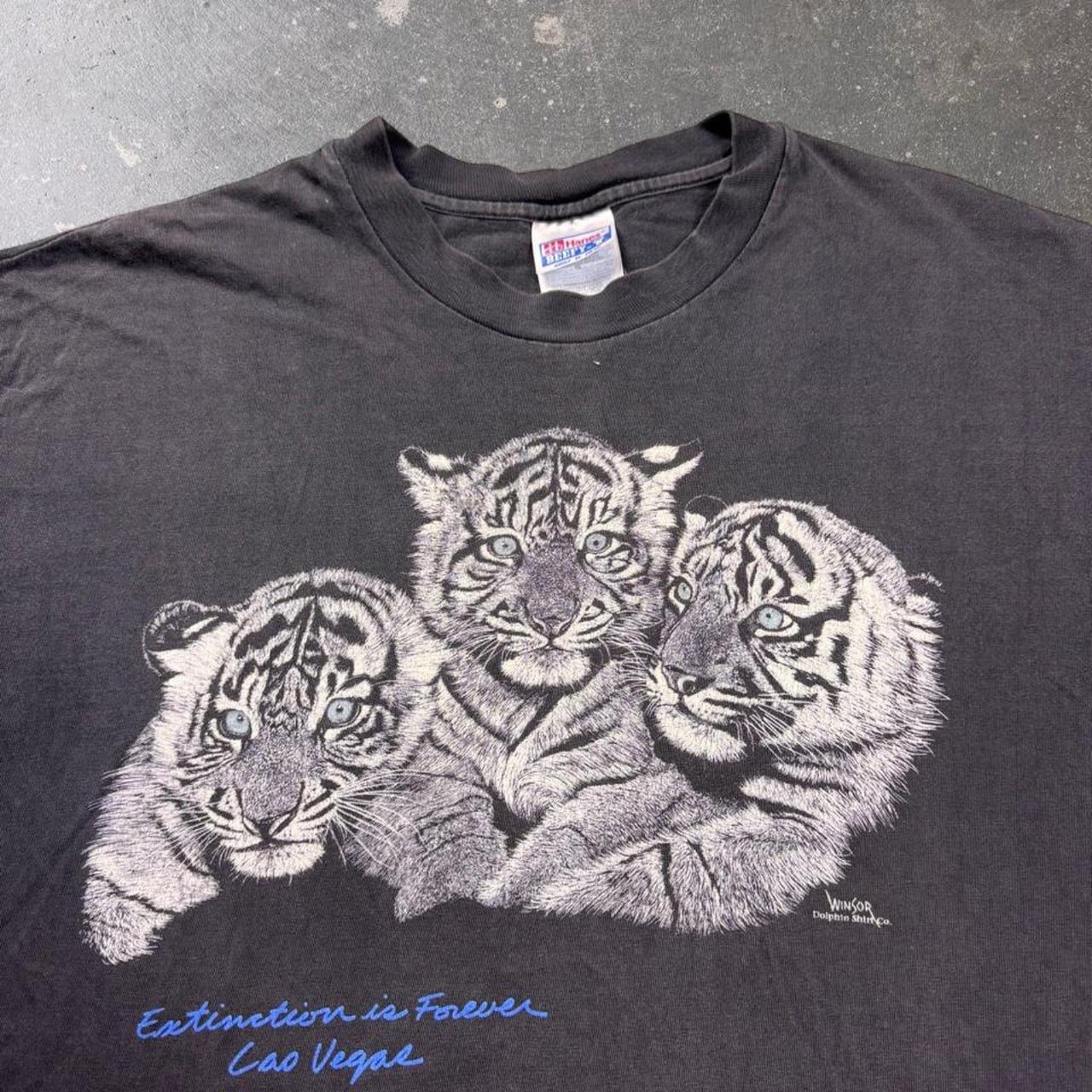 1990s Hanes White Tiger Cubs Las Vegas Graphic Tee | XL