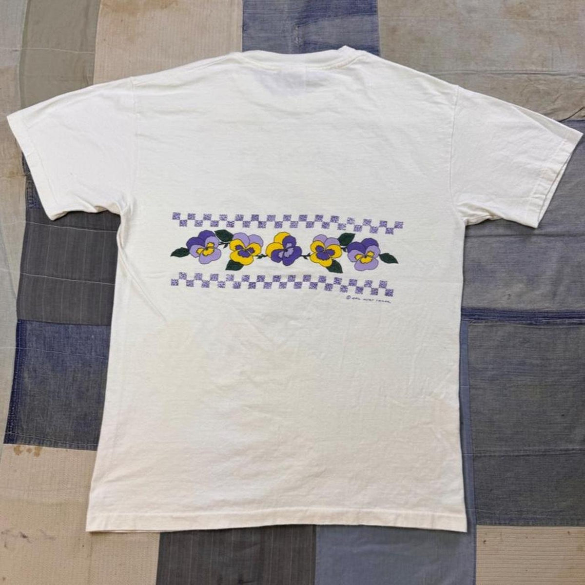 1991 Taylor Seed Company Pansy Flower Graphic Tee | Medium