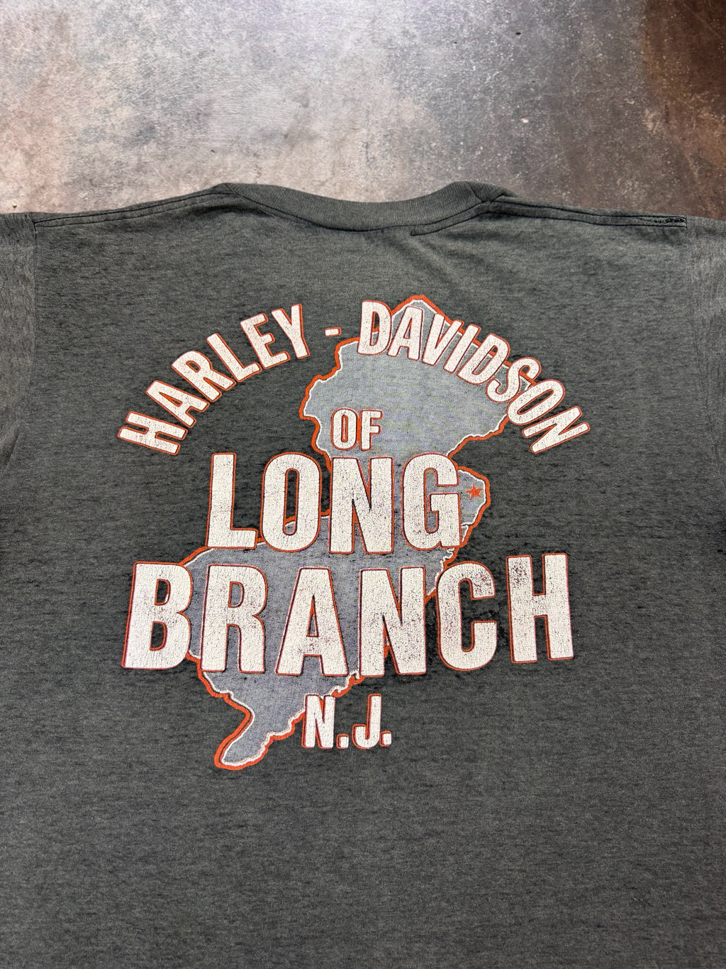 1980s Harley Davidson Heavily Distressed Leader of The Pack 3D Emblem Black T Shirt | Medium