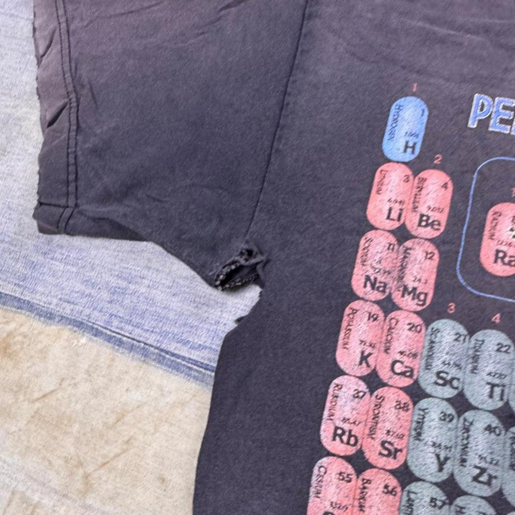 2002 Periodic Table of the Elements Science Graphic Tee | Medium