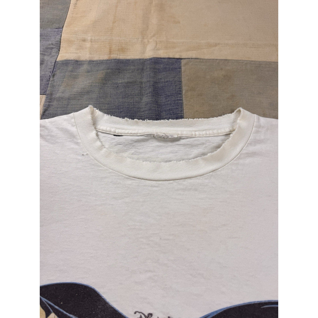 1990’s vintage disney Embroidered pocahontas Movie Promotion shirt Size XL/XXL