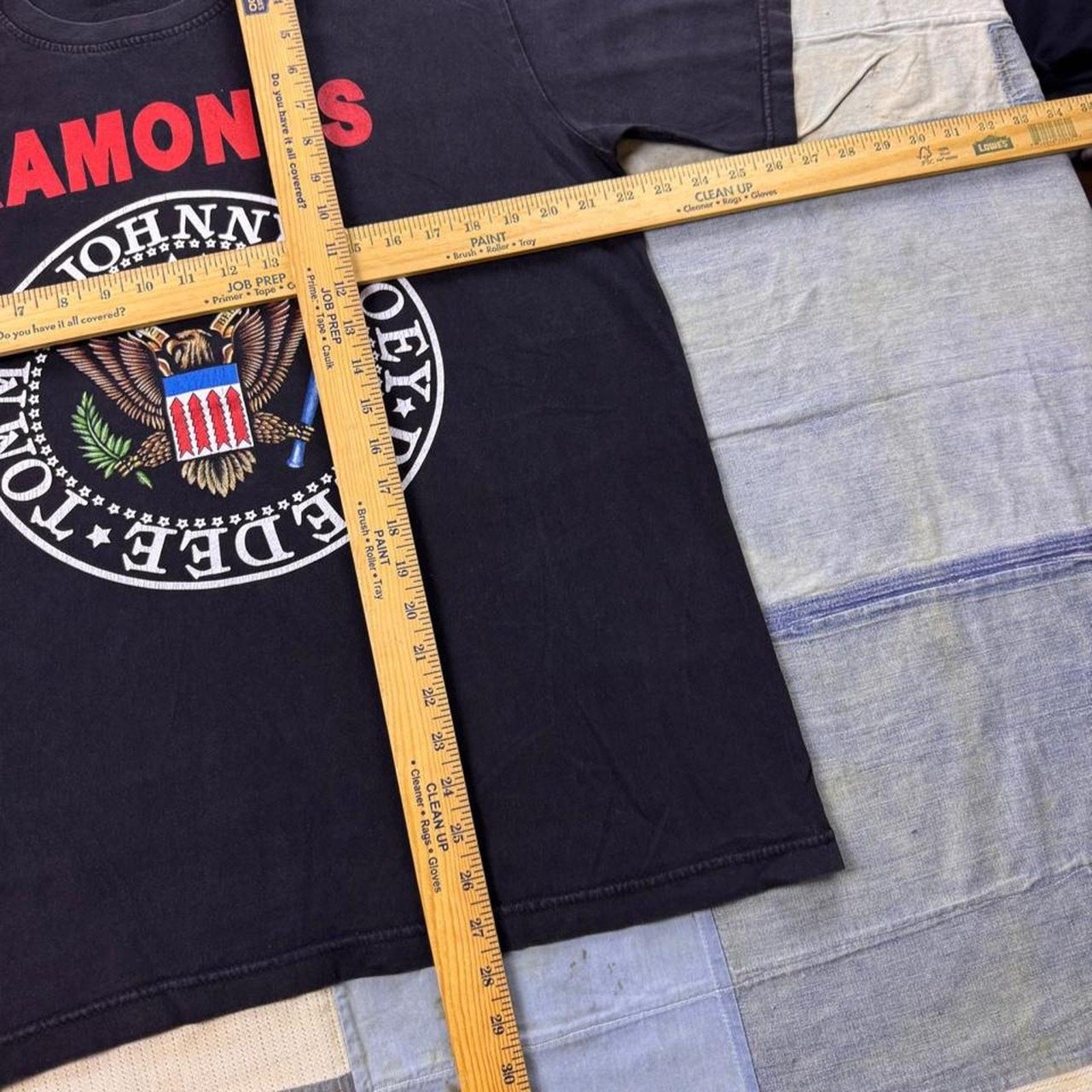 2000s Ramones Presidential Seal Distressed Band Tee | XL