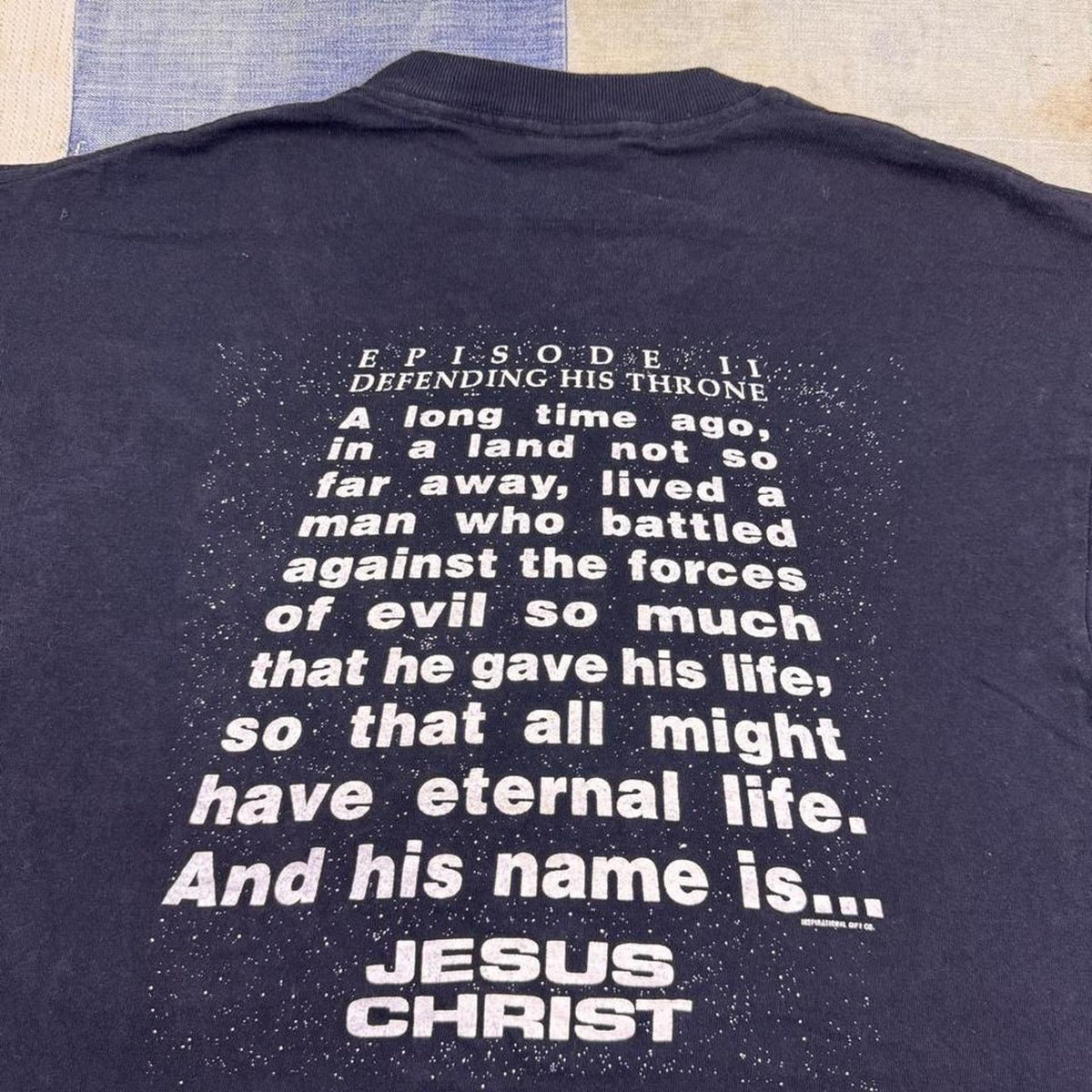 2000s God's Wars Episode II Defending His Throne Christian Tee | Medium