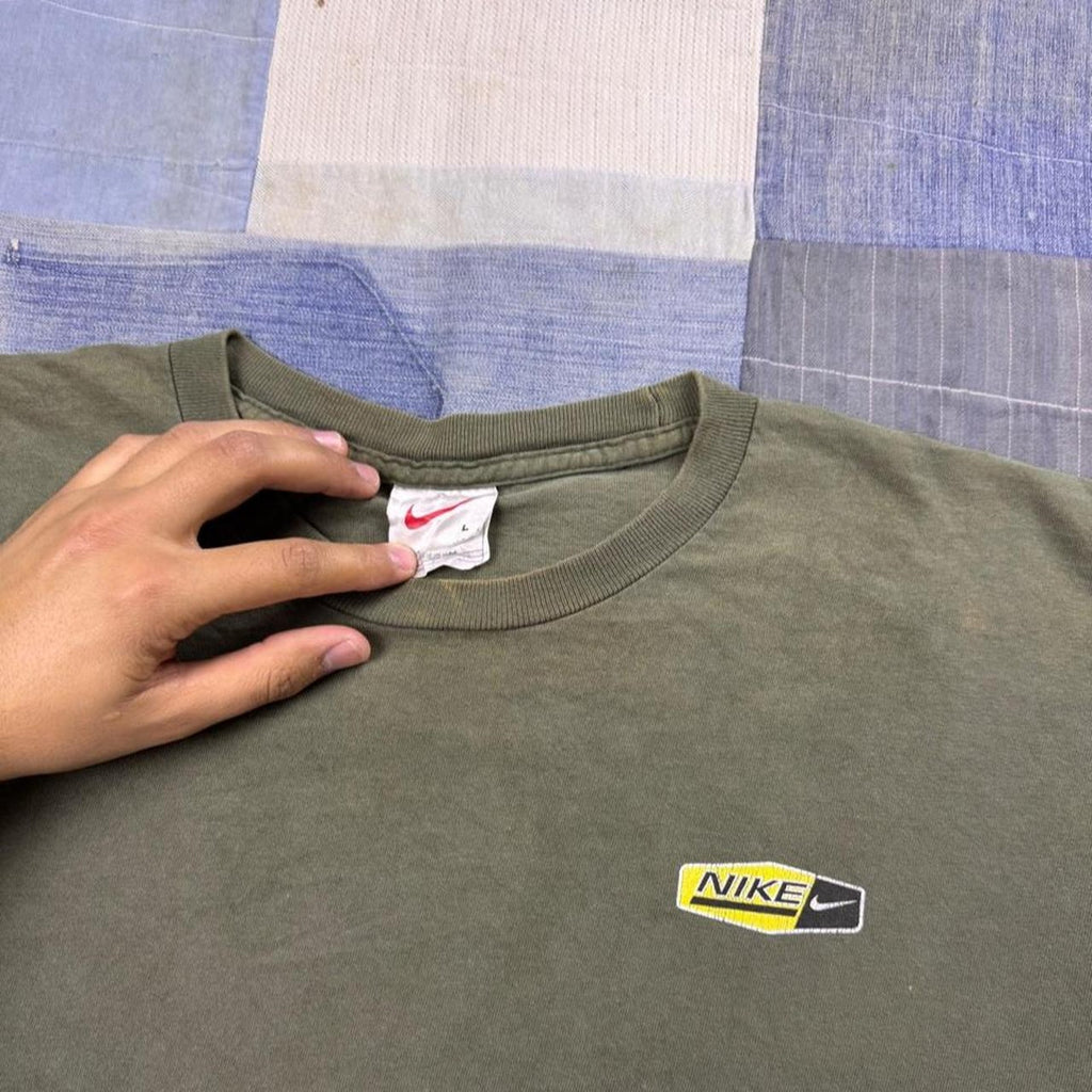 Late 1990s Nike Classic Sport Logo Tee | Large