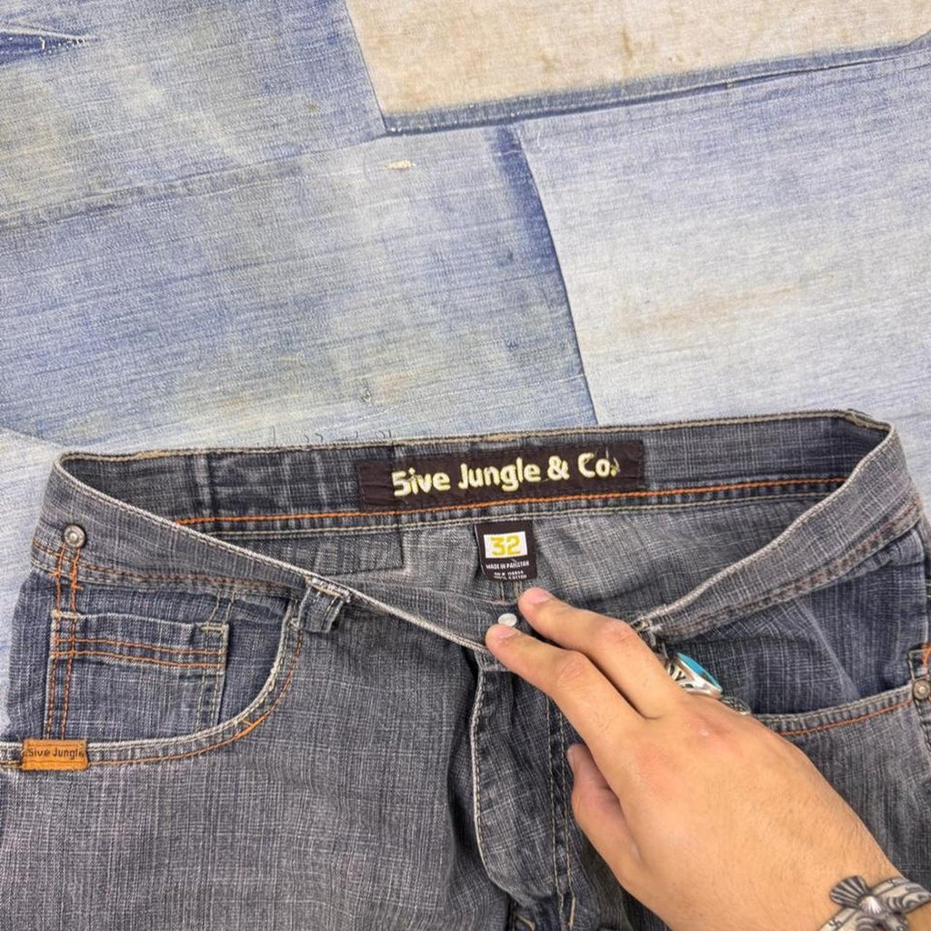 2000s Five Jungle & Co. Embroidered Pocket Baggy Jeans | 31 x 31