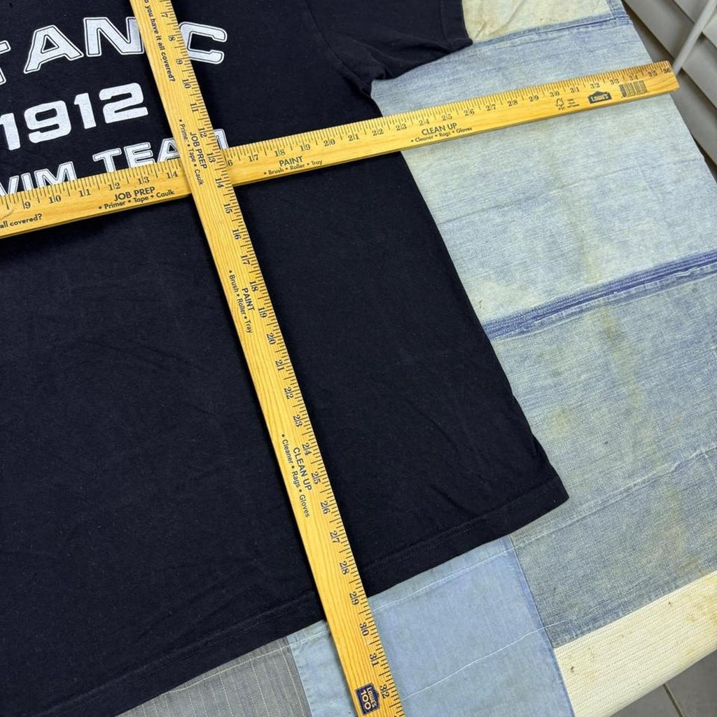 2000s Titanic 1912 Swim Team Tee | XL