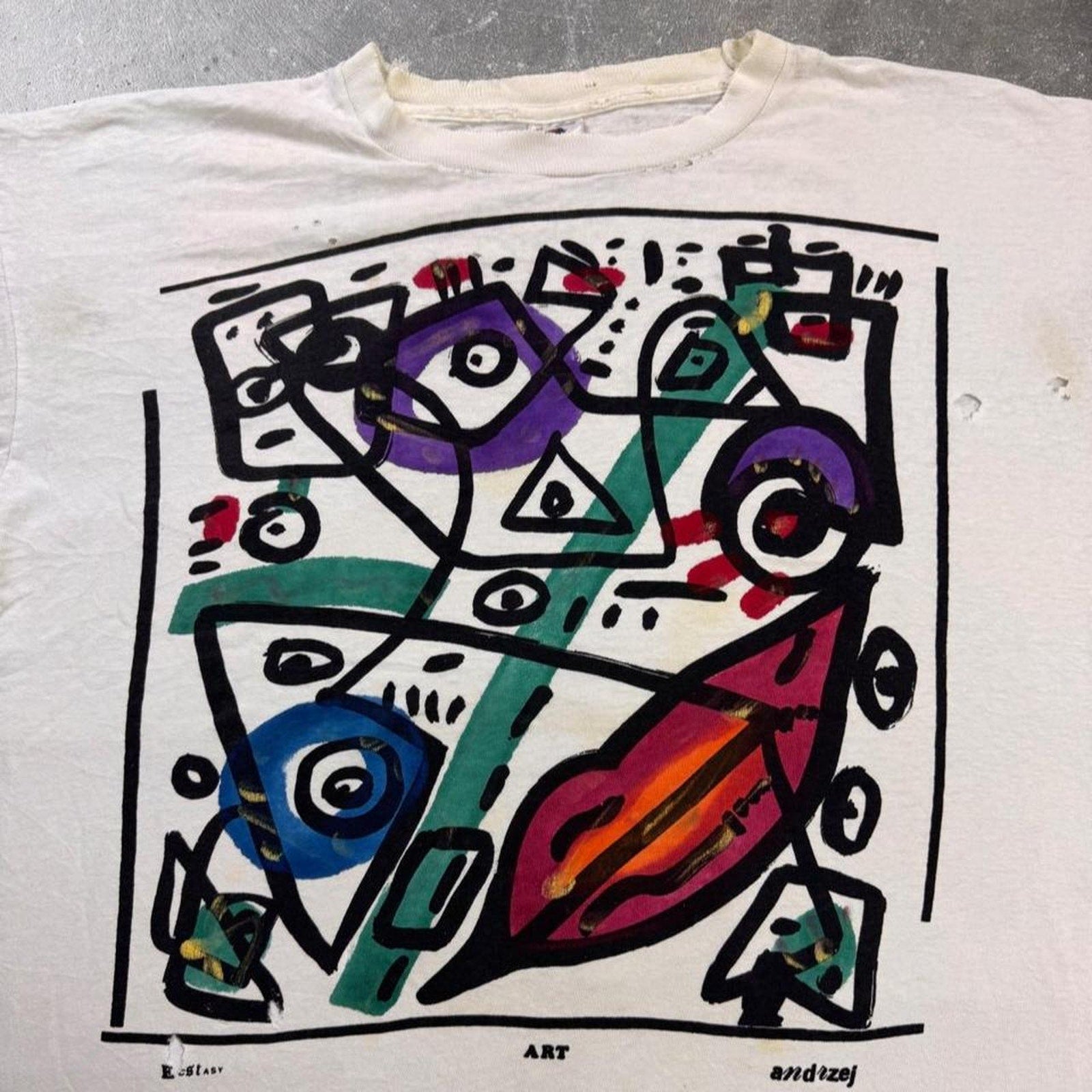 Vintage 90s abstract art graphic tee