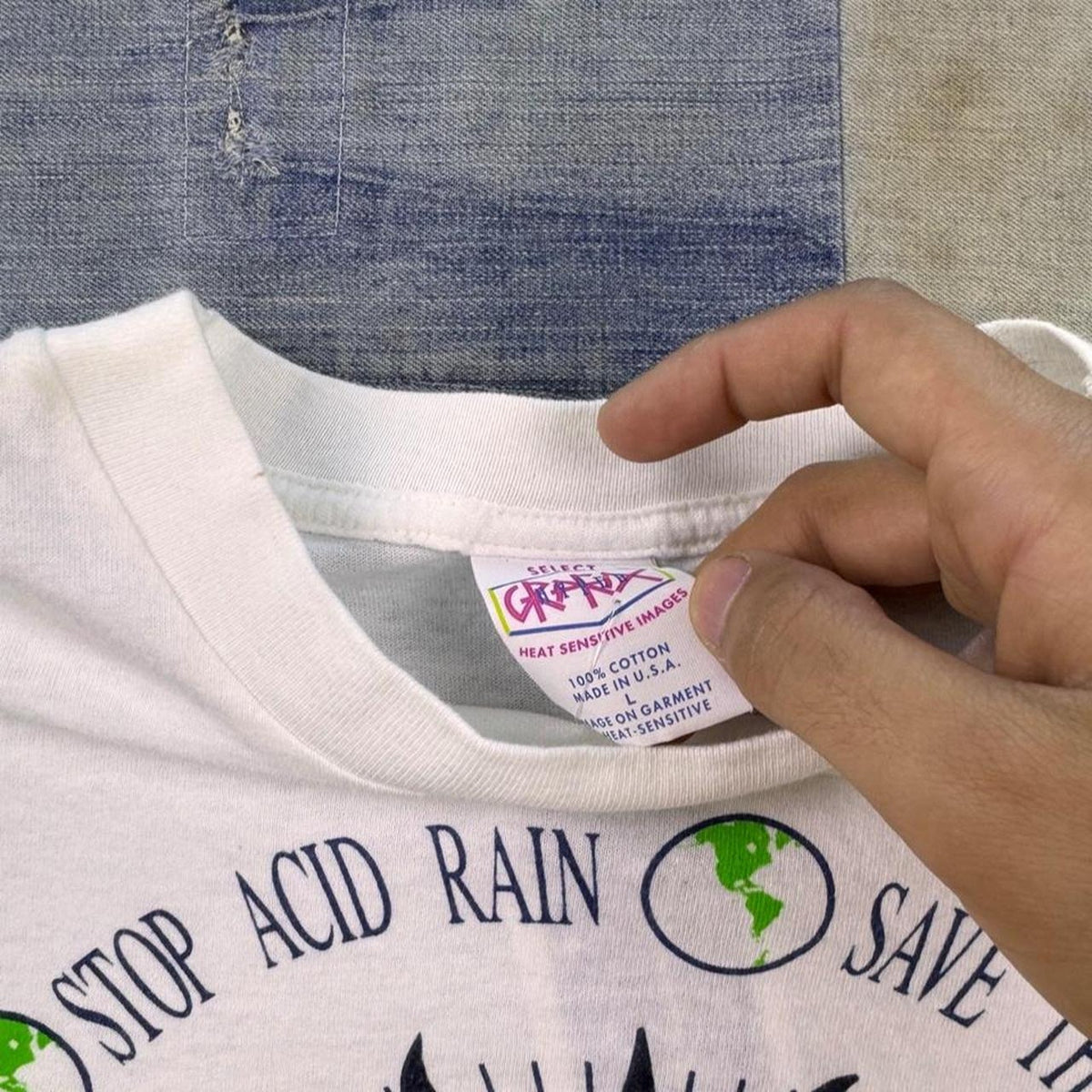 1990s Stop Acid Rain Save the Rain Forests Heat Sensitive Tee | Large