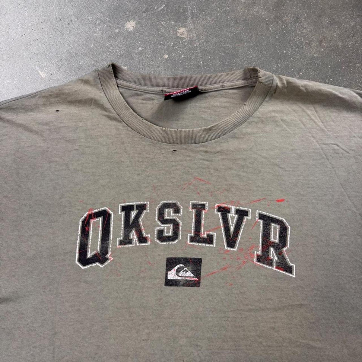 2000s Quiksilver Distressed Surf Skate Graphic Tee | XXL