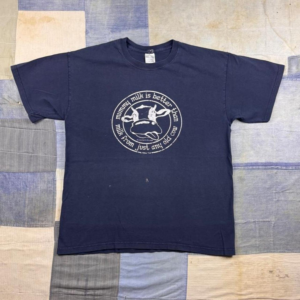 2000s Lactivist Mummy Milk Cow Graphic Tee | Large