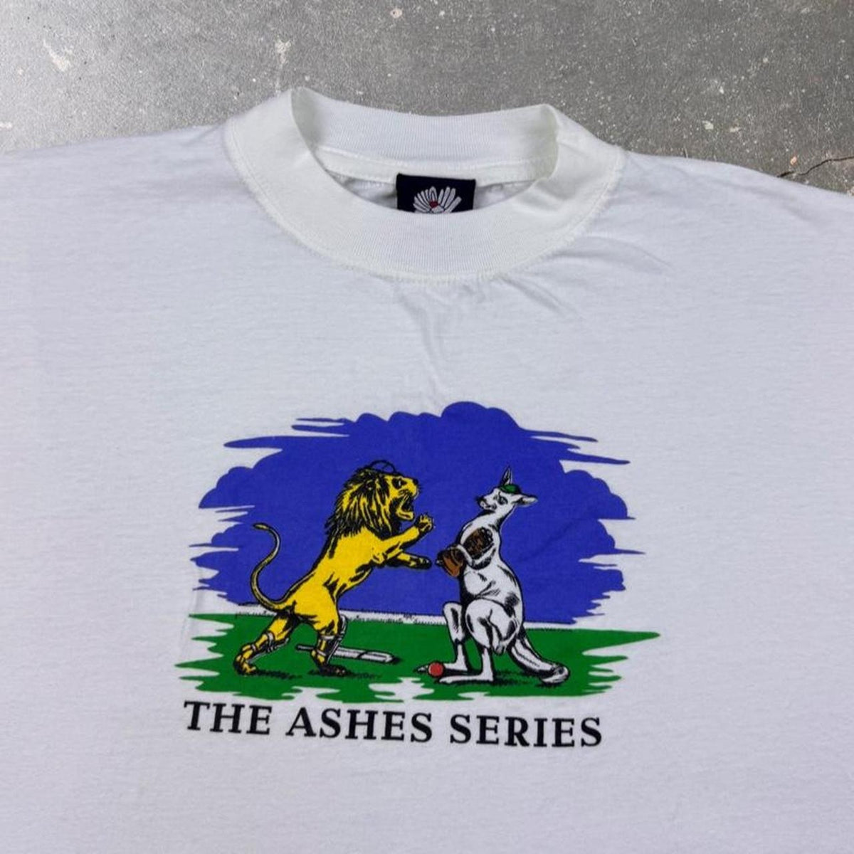 2001 The Ashes England Australia Cricket Headingley White Graphic Tee | Large