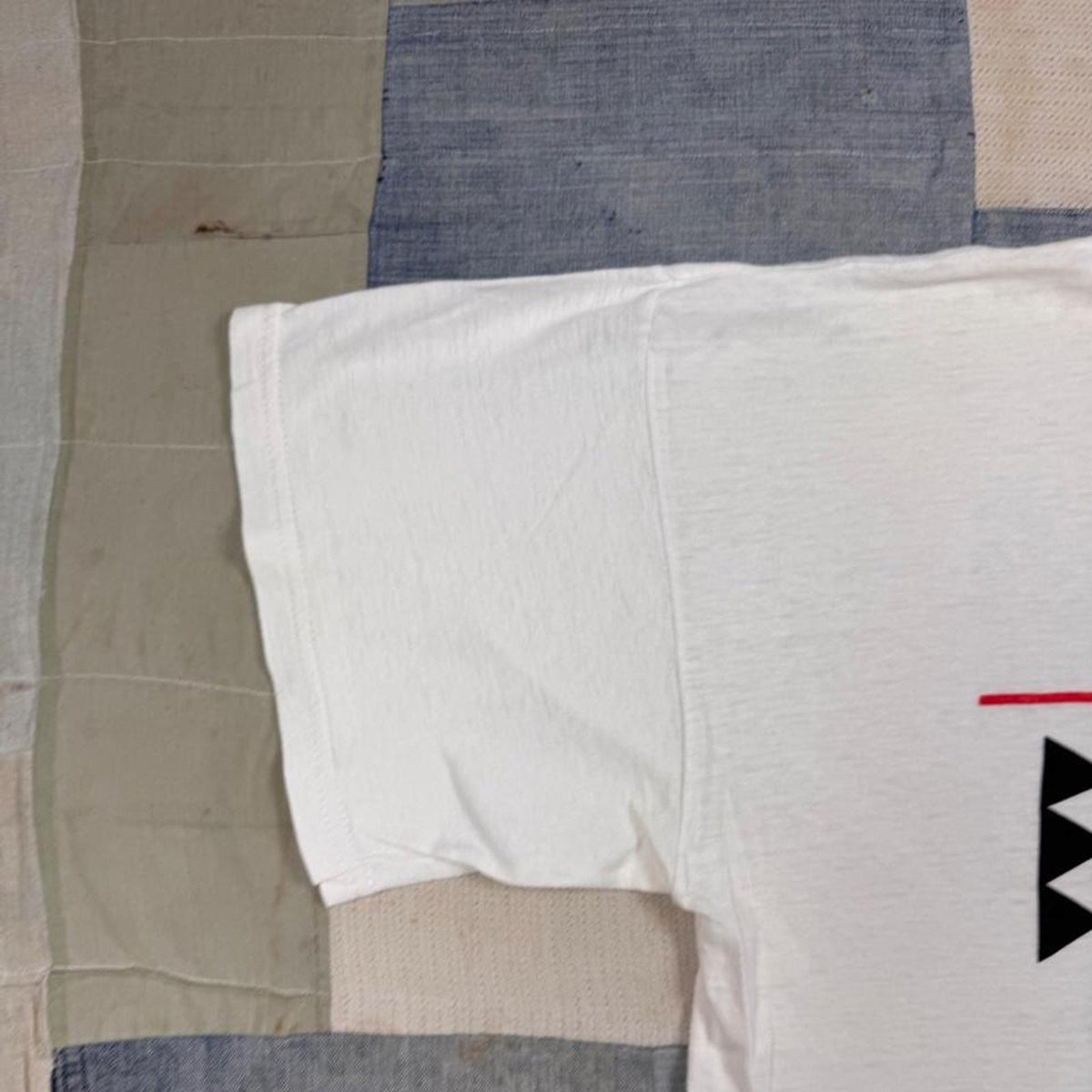 1980s Africa Rhino Abstract Art Tee | L