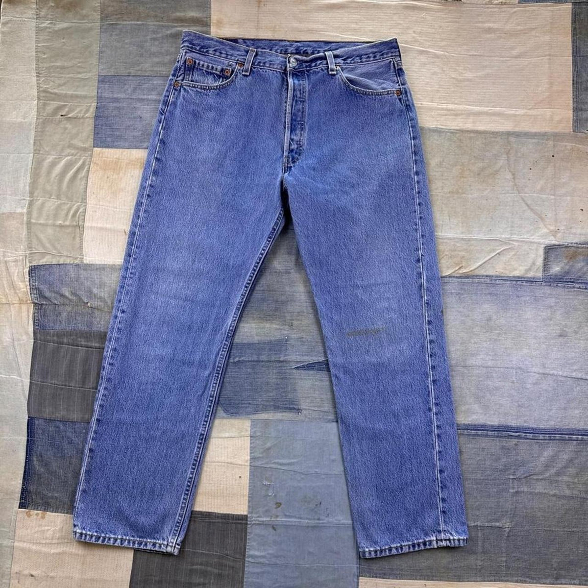 1996 Made in USA Levi's 501 Medium Wash Jeans | 34 x 29.5