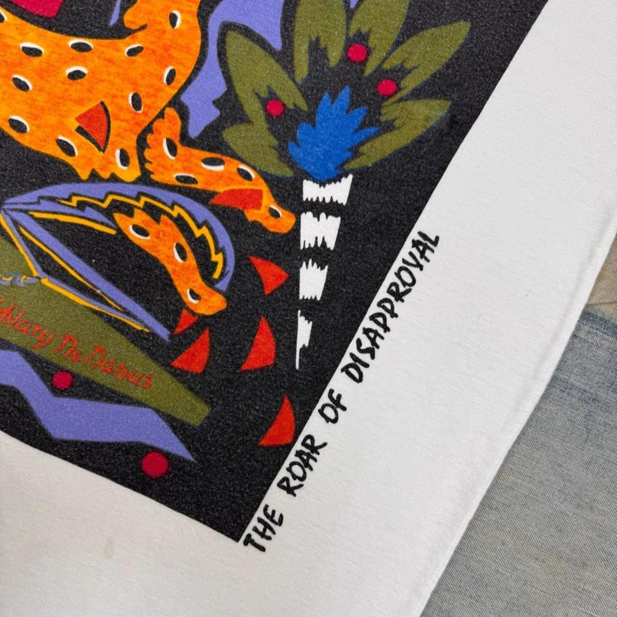 1990s Lynx The Roar of Disapproval Hilary De Manus Art Graphic Tee | Extra Large