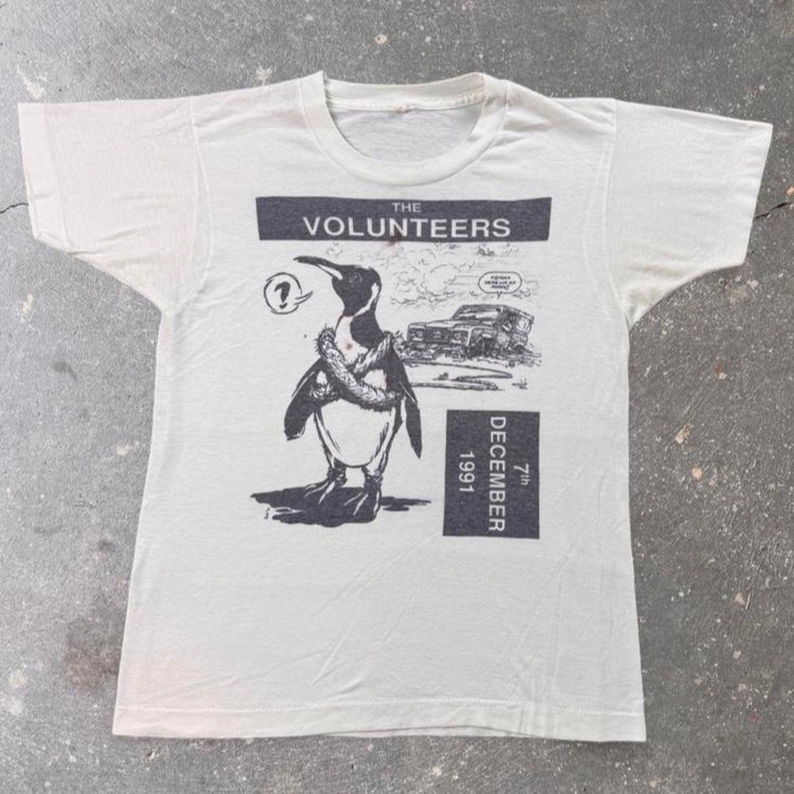 1991 The Volunteers Penguin Graphic Tee | Small