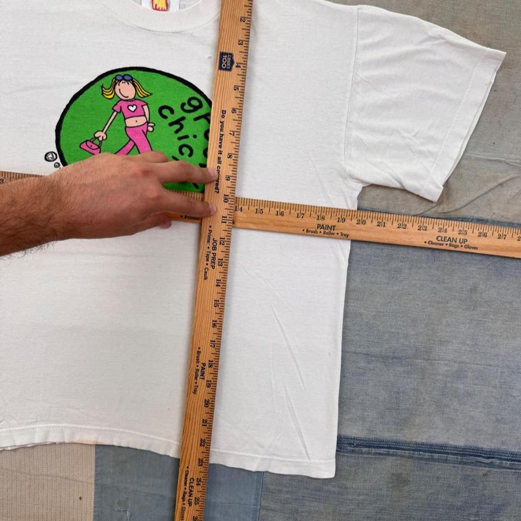 2000s Groovy Chick Tee | M