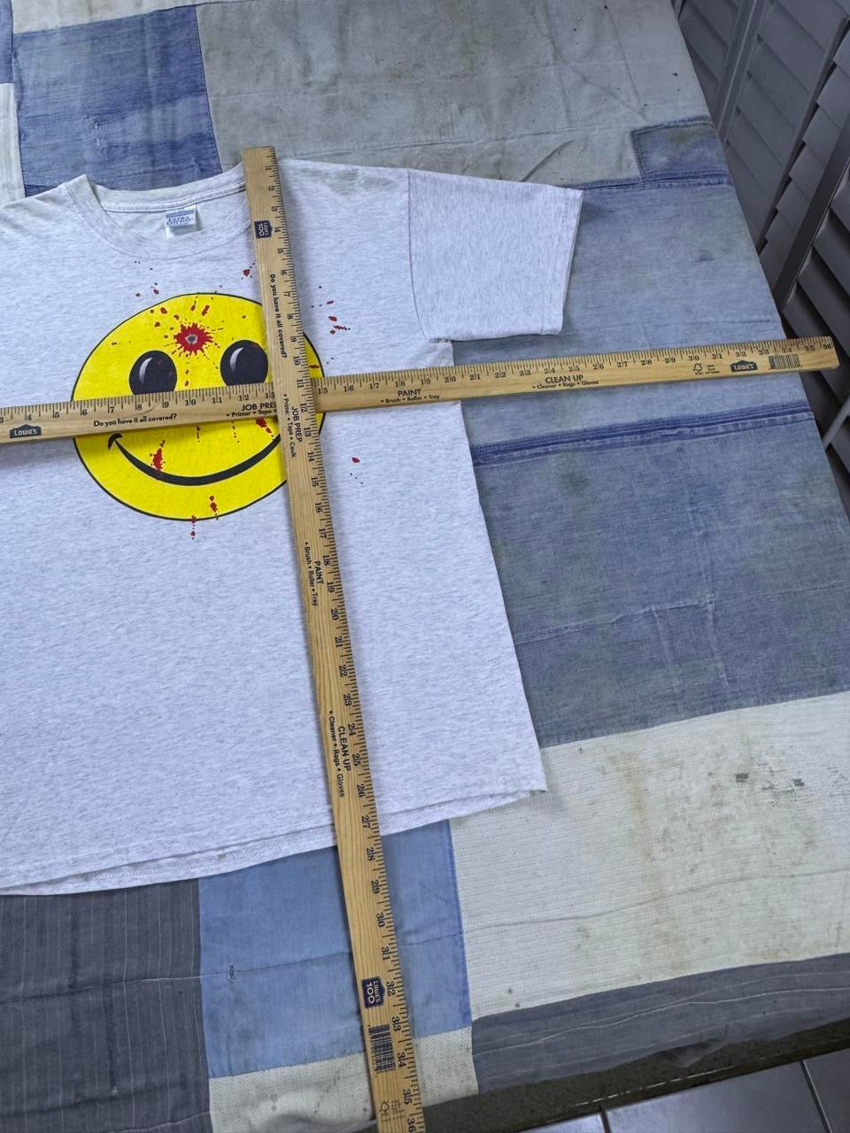 1990s Smiley Face Bullet Hole Graphic Tee | Medium