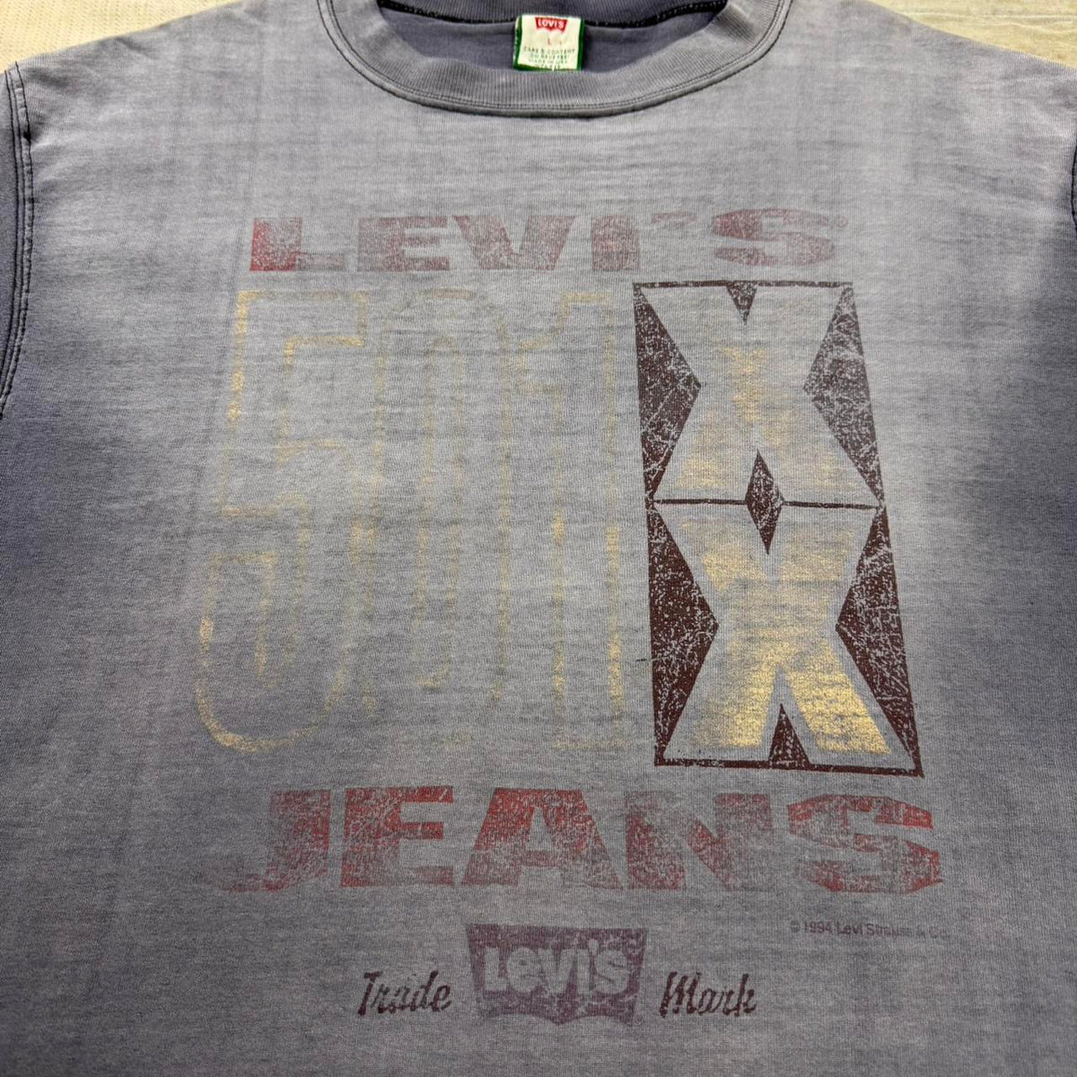 1994 Faded Levi's Jeans Graphic Tee | XL
