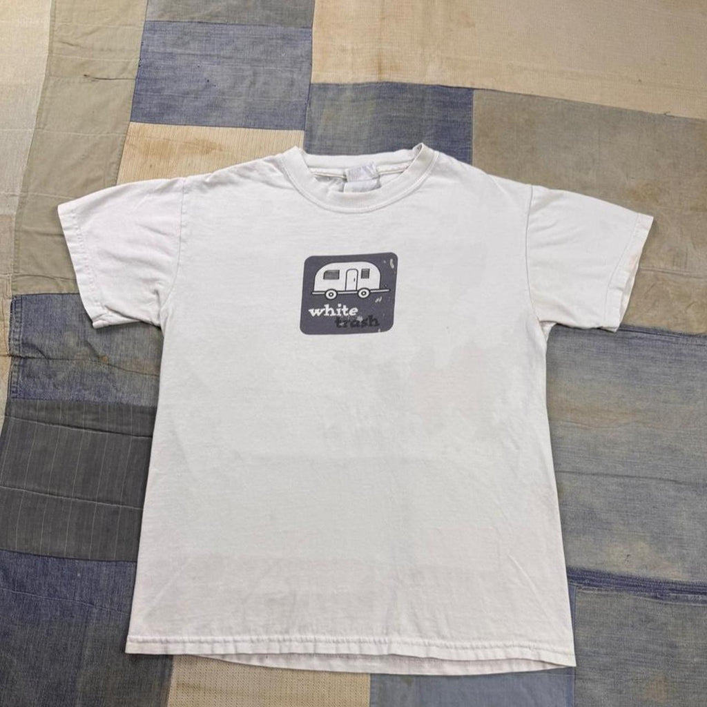 2000s White Trash Camper Graphic Tee | Small