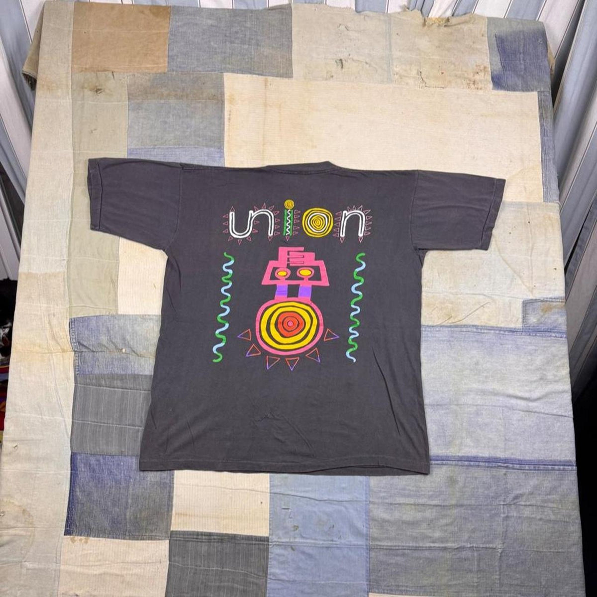 1990s There Is Union Art Tee | XL