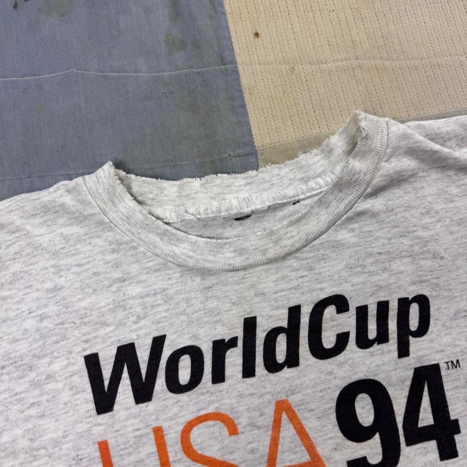1994 FIFA World Cup USA Logo Graphic Tee| Medium