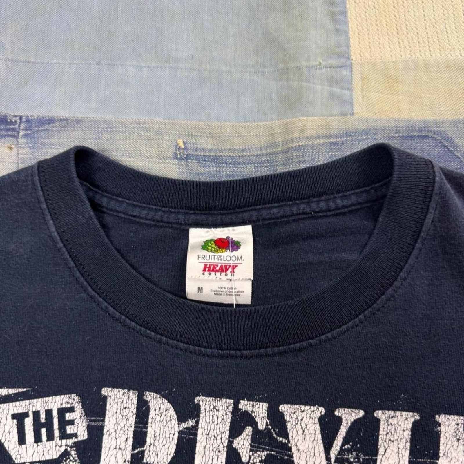 2010 The Devil Wears Prada Zombie EP Outnumbered Band Tee | Medium