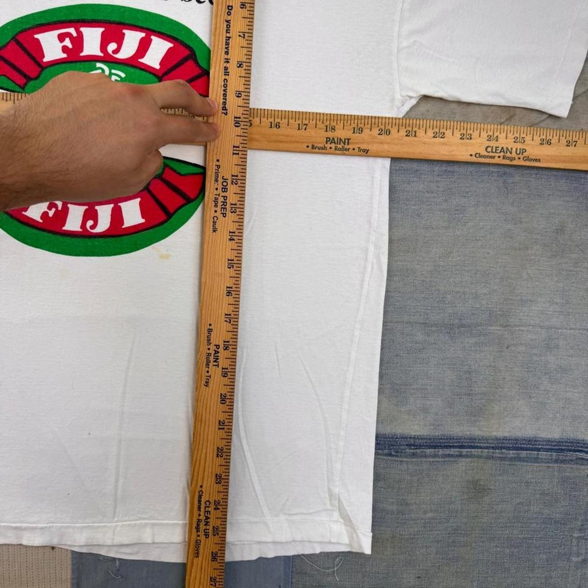 1990s Fiji Bitter Sportsman's Beer Graphic Tee White | Large