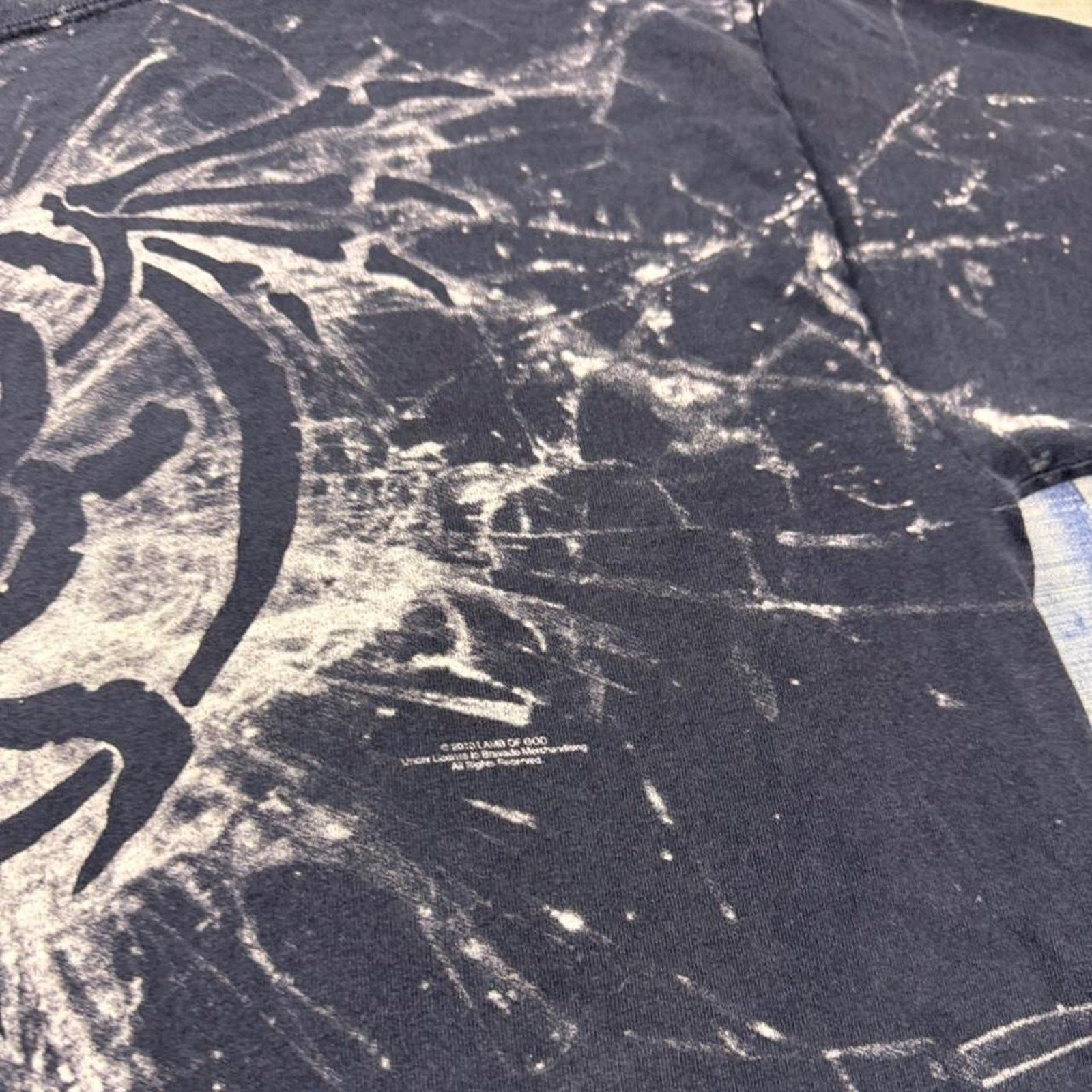 2000s Lamb of God Shattered Glass All Over Print Tee | Medium