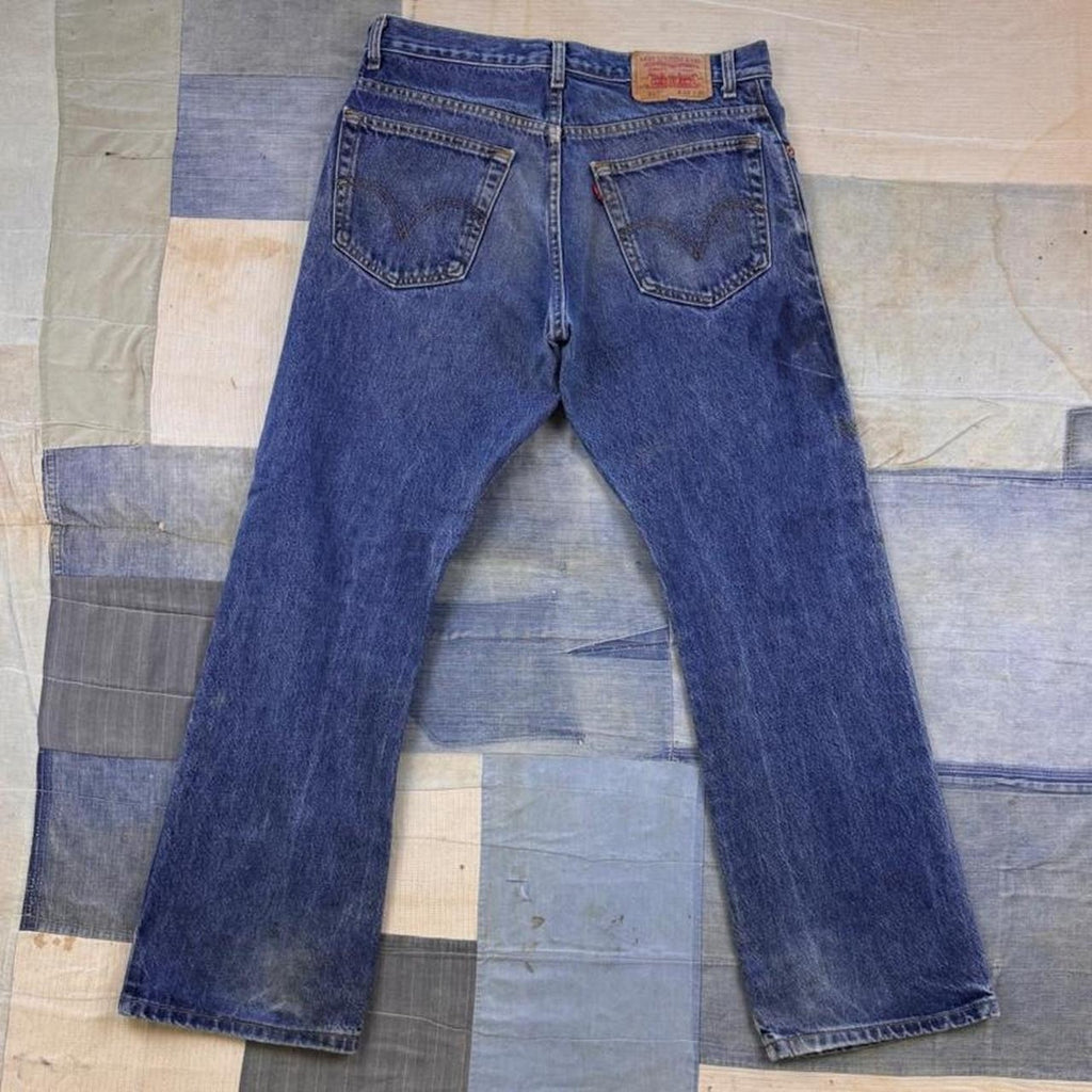 2000s Levi's 517 Bootcut Faded Blue Jeans | Size 33 x 29.5