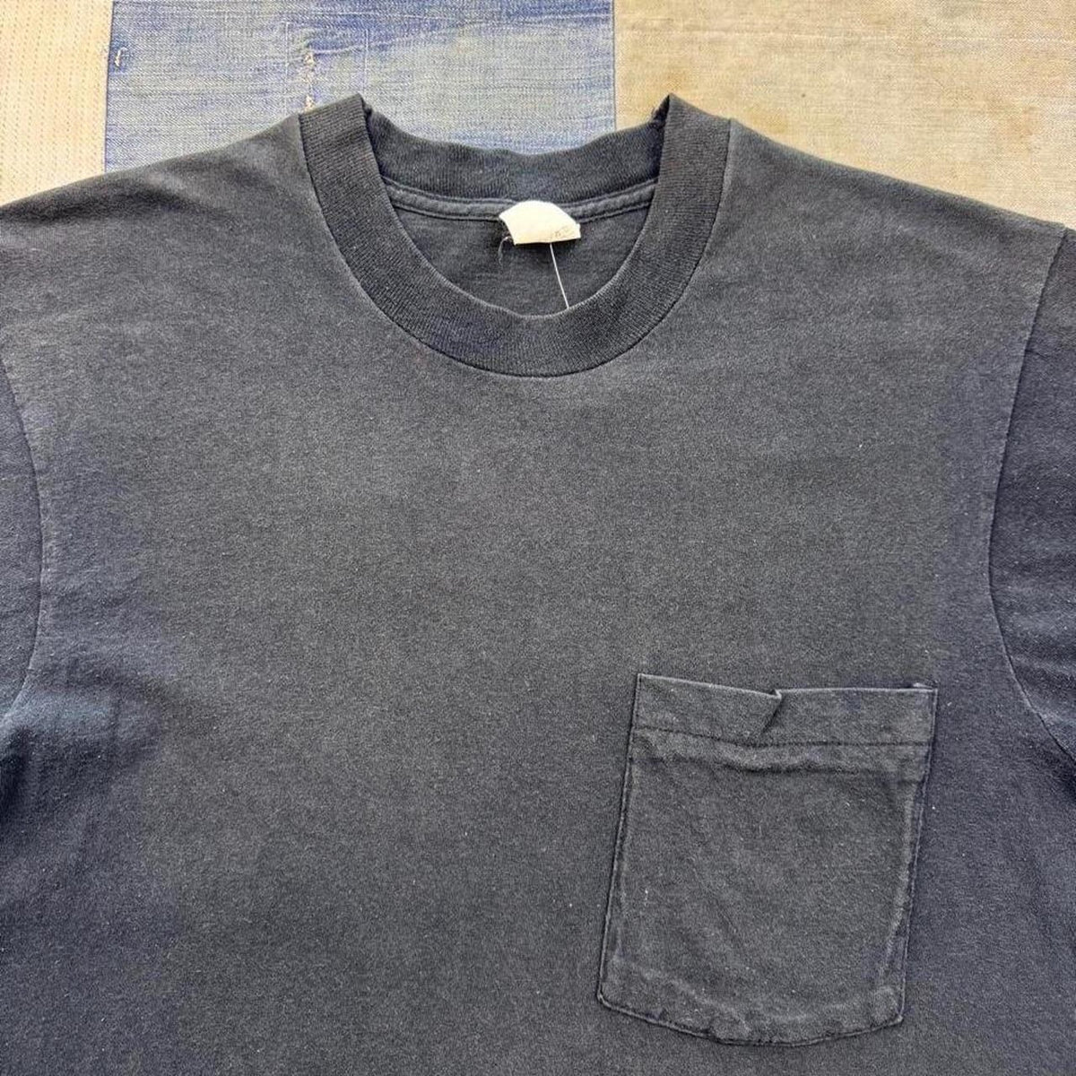 1990s Fruit of the Loom Black Pocket Tee | Small