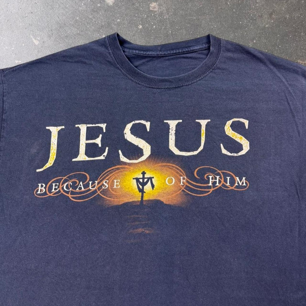 2000s Jesus Because of Him Heaven Knows My Name Christian Tee | XL