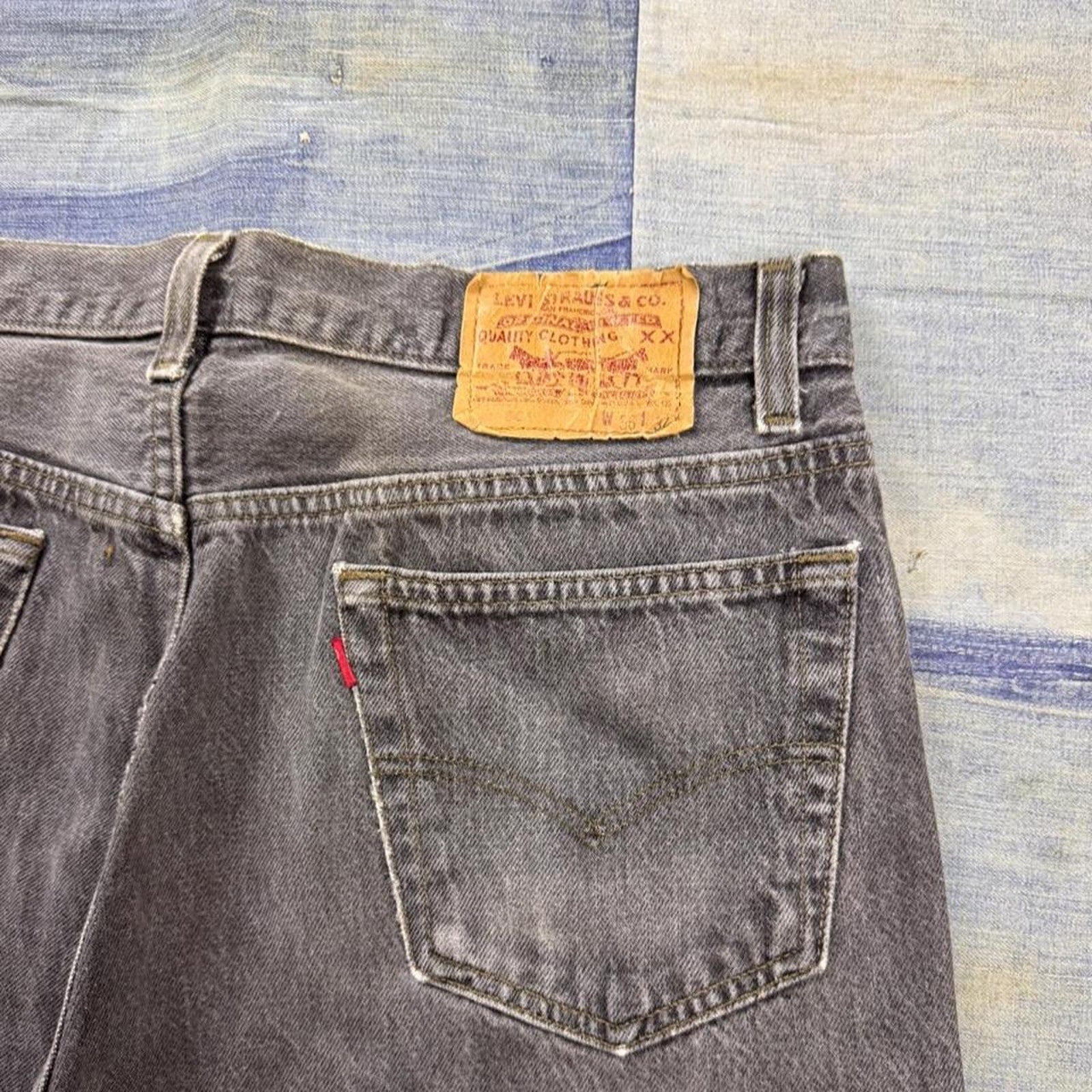1990s Levi’s 501 Faded Black Button Fly Jeans | 33x32