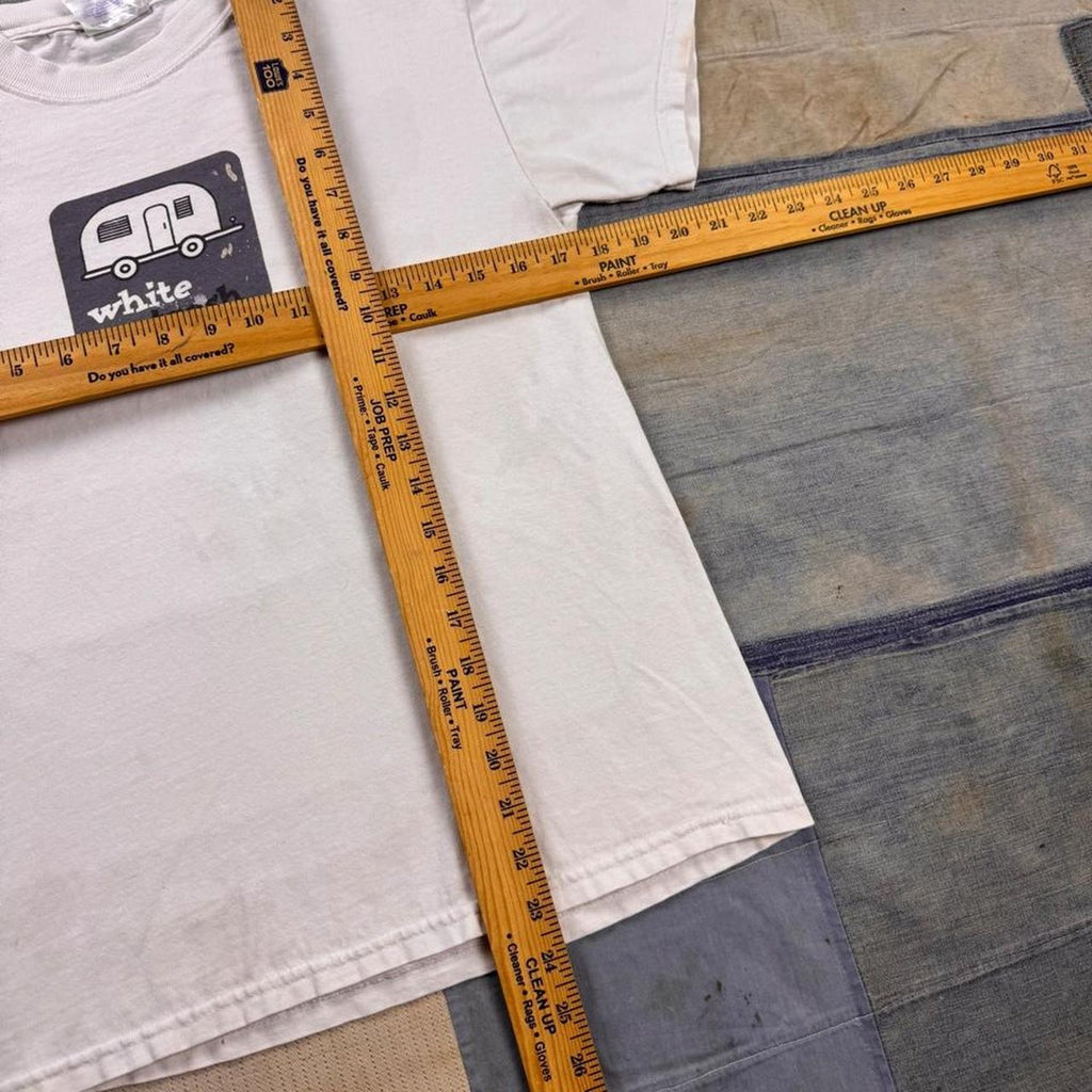 2000s White Trash Camper Graphic Tee | Small