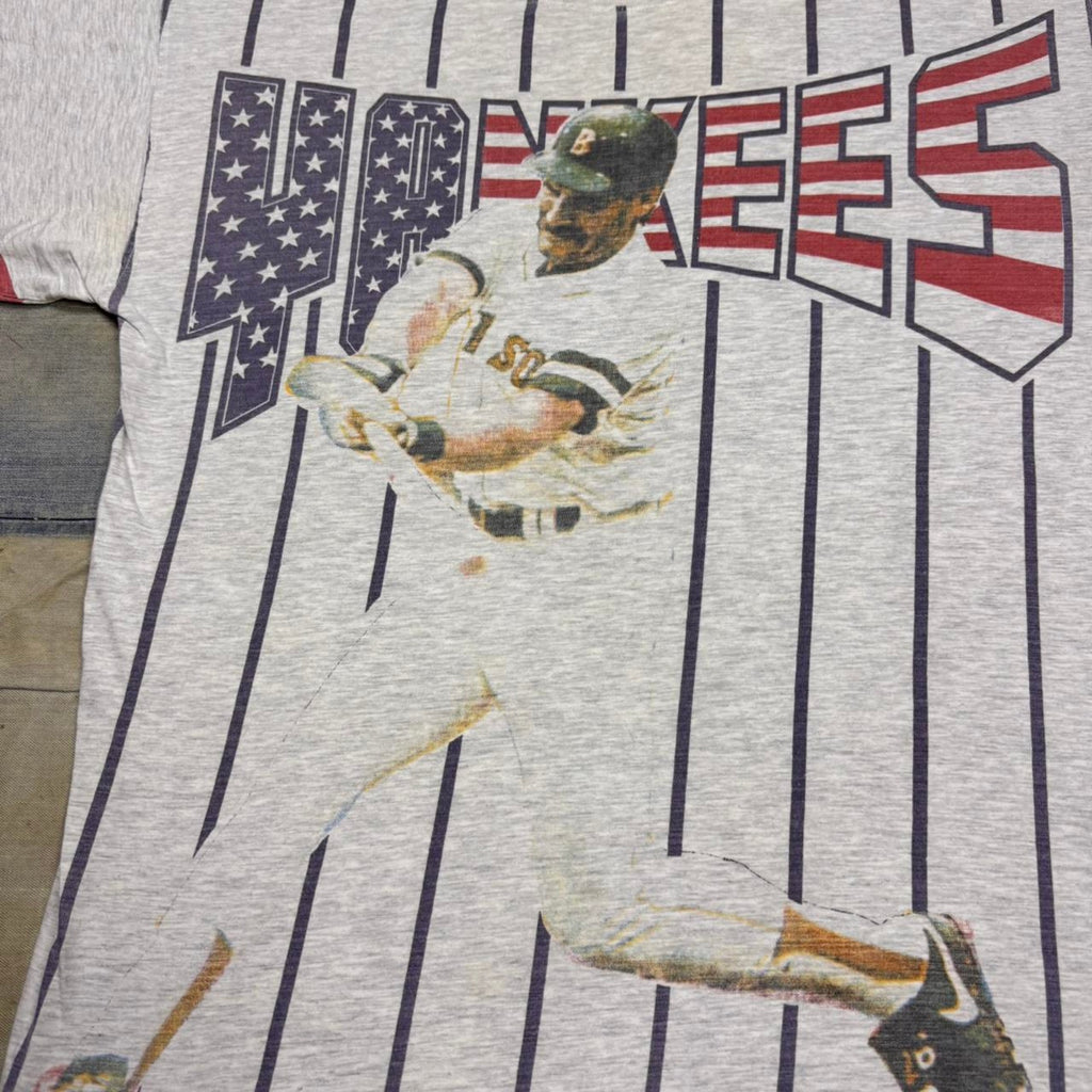 90s New York Yankees AOP grey t-shirt  Size Large / XL