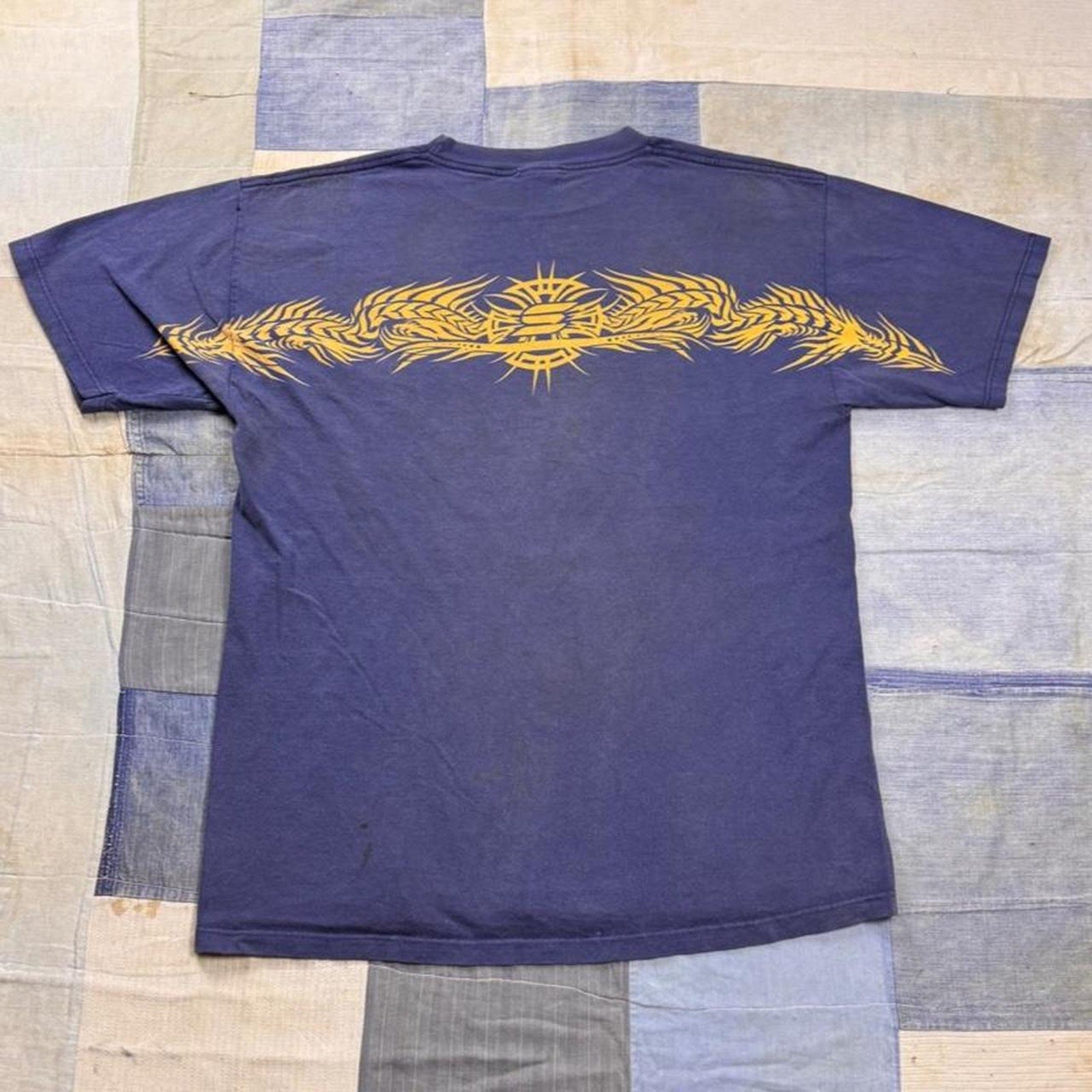 1990s Street Culture Tribal Logo Graphic Tee | Large