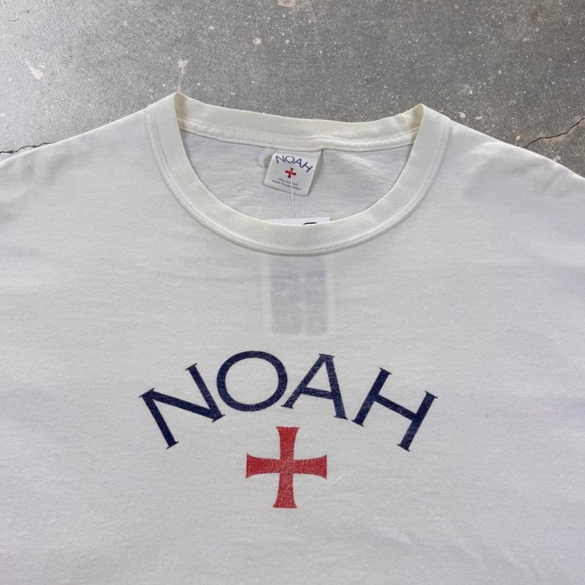 2010s Noah NYC Core Logo Cross Tee | Medium