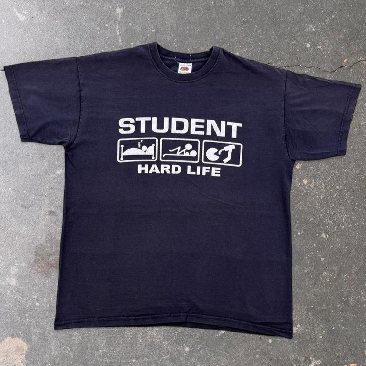 2000s Fruit of the Loom Student Hard Life Graphic Tee | Medium