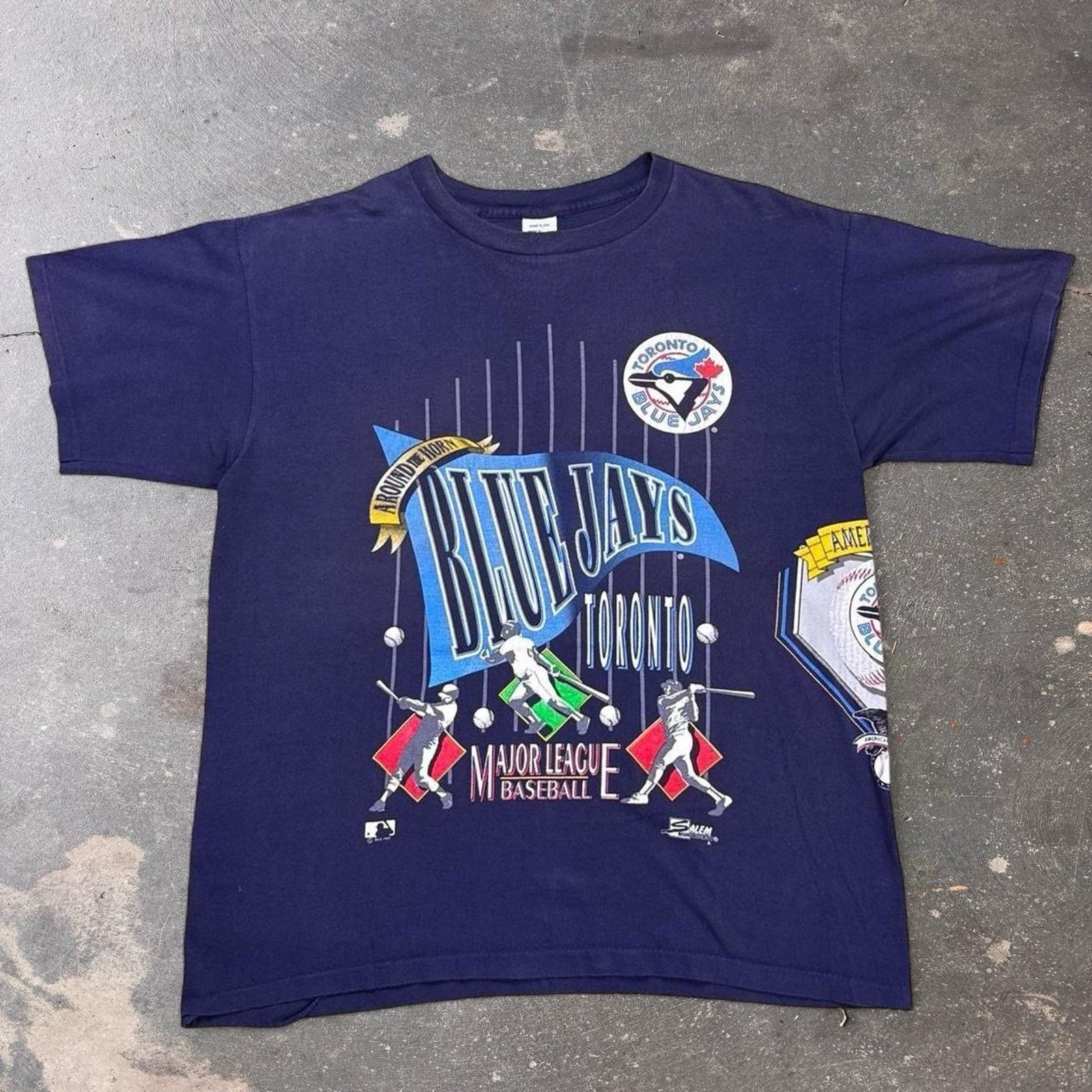 Vintage Salem Toronto Blue Jays Around The World MLB T Shirt USA XL 90s