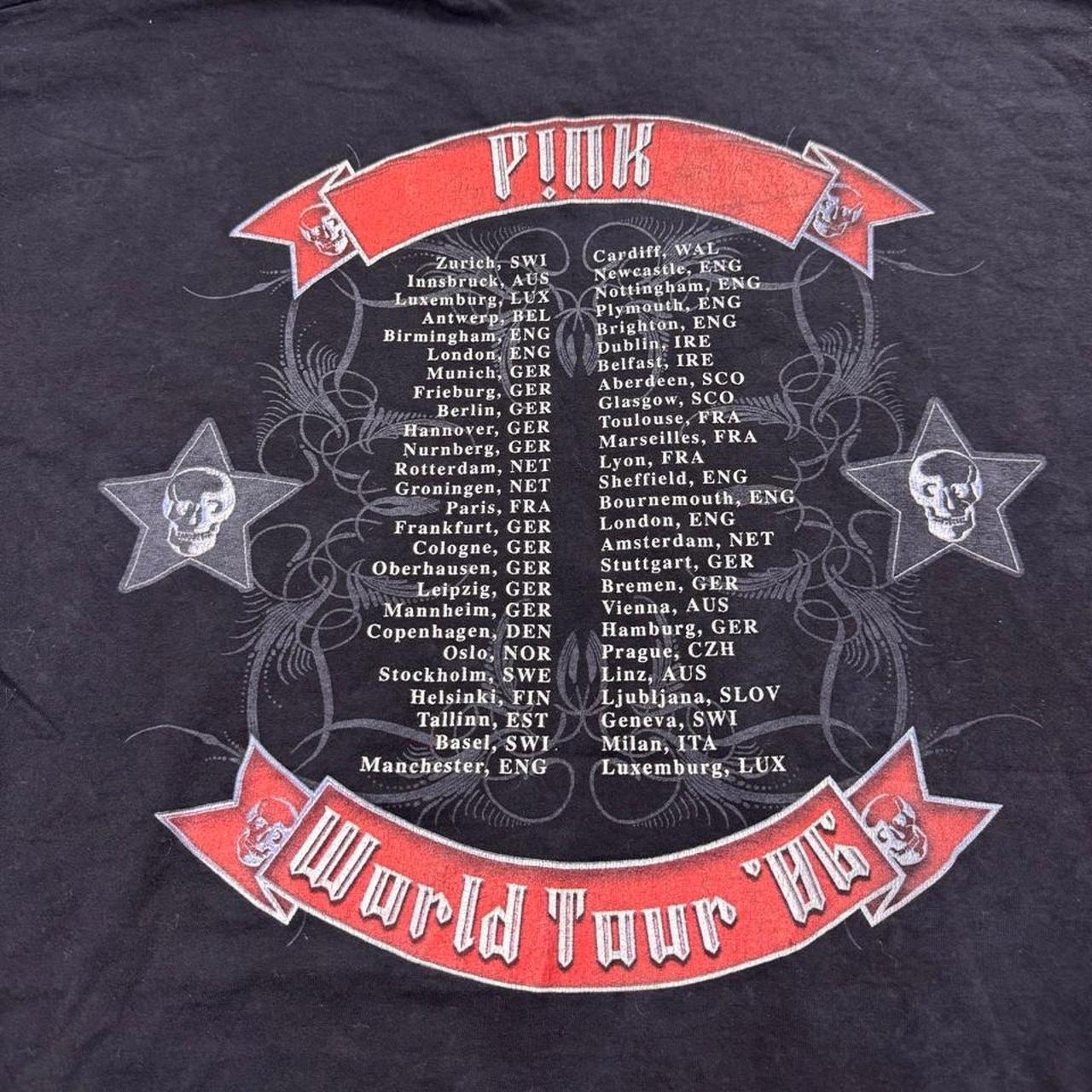 2000s P!nk I’m Not Dead World Tour Band Tee | Medium