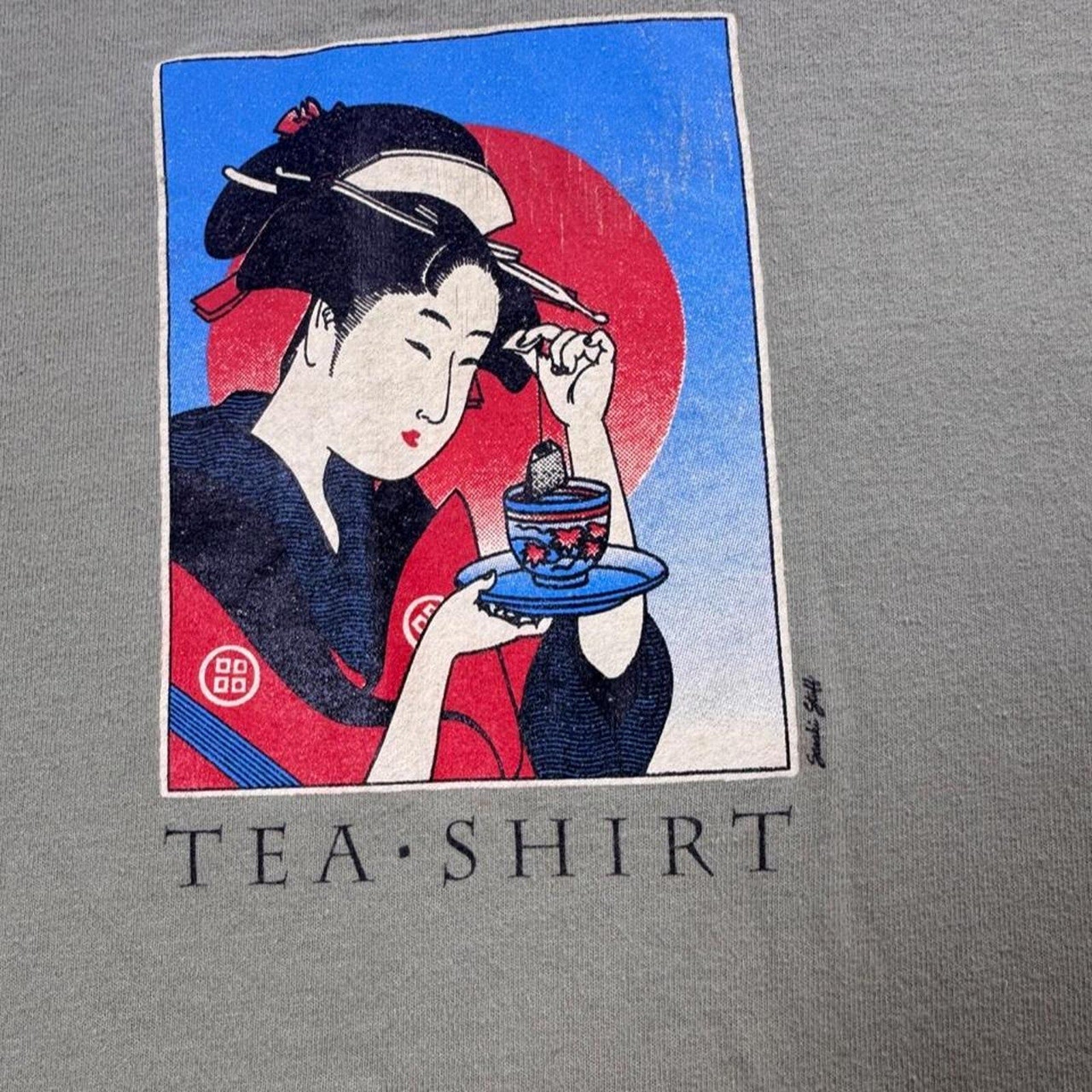 1990s Japanese Geisha Tea Shirt Graphic Tee | Large