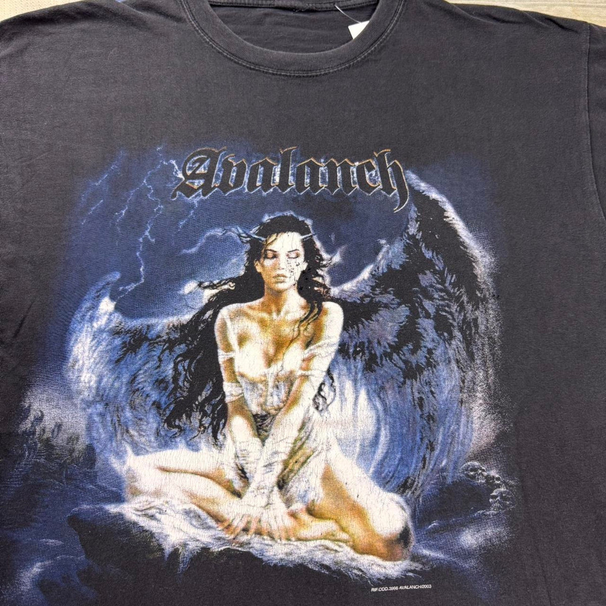 Vintage 2003 avalanche band tee size L