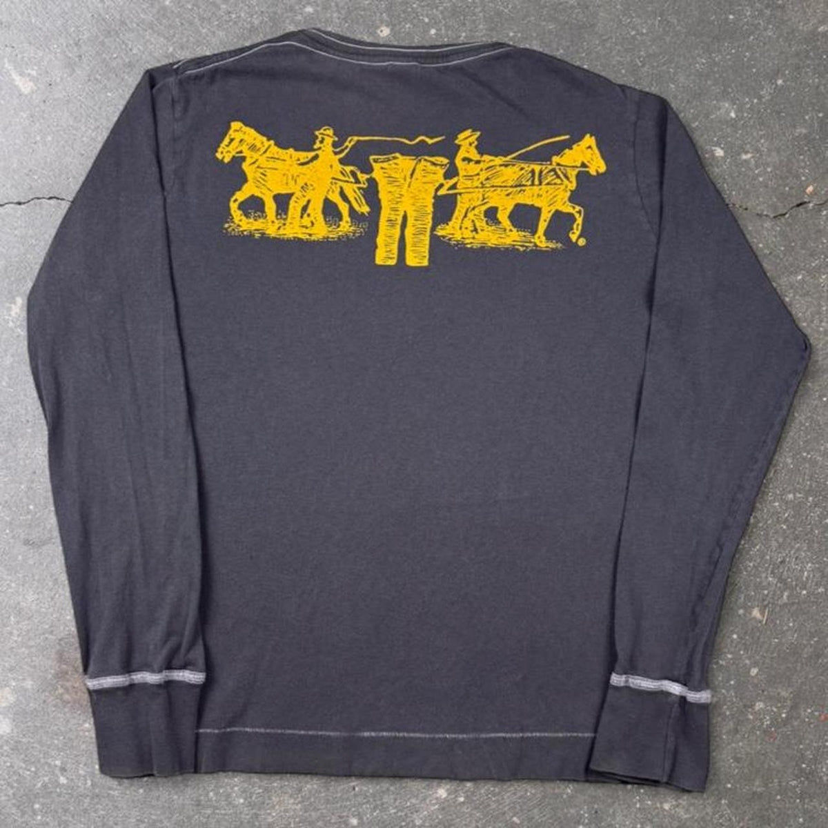 2000s Levi's Type 1 Jeans Two Horse Graphic Long Sleeve Tee Gray | Large
