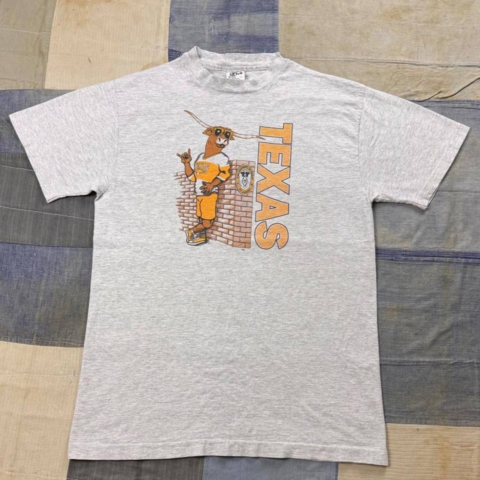 1990s University of Texas Longhorns Bevo Graphic Tee | Large