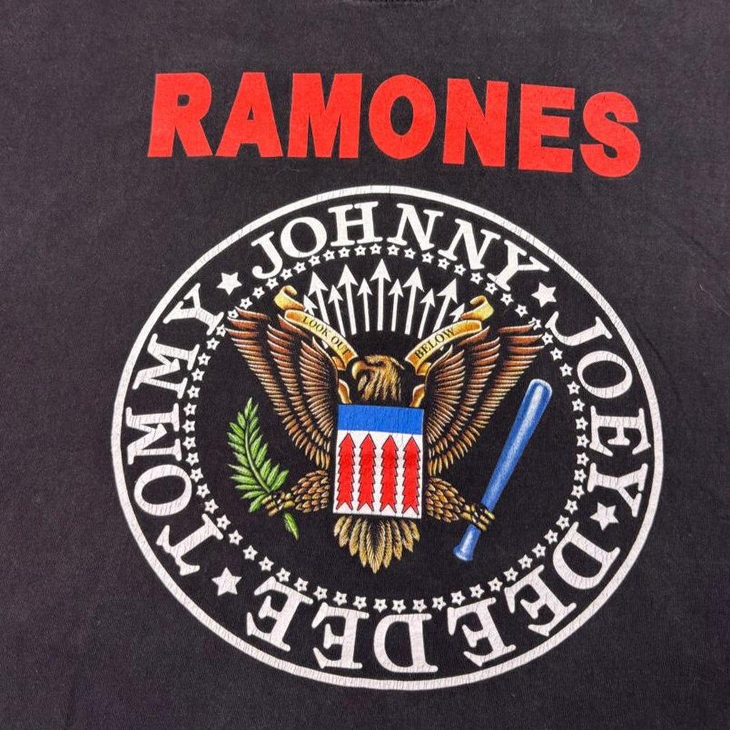 2000s Ramones Presidential Seal Distressed Band Tee | XL