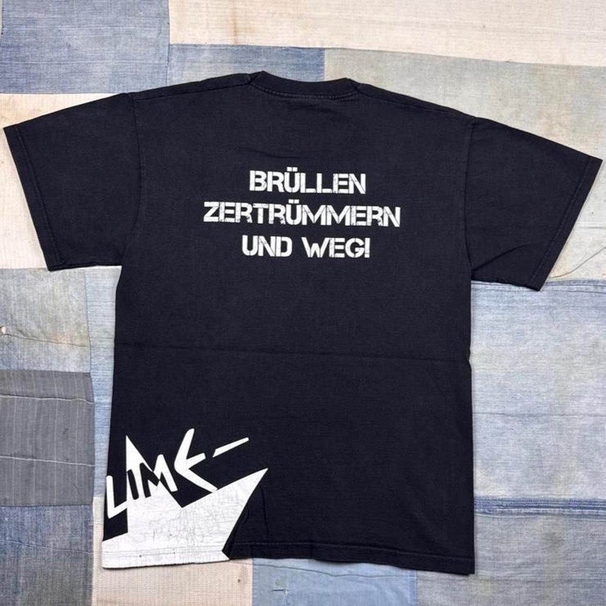 2000s Slime German Punk Hardcore Graphic Tee Fruit of the Loom | Medium