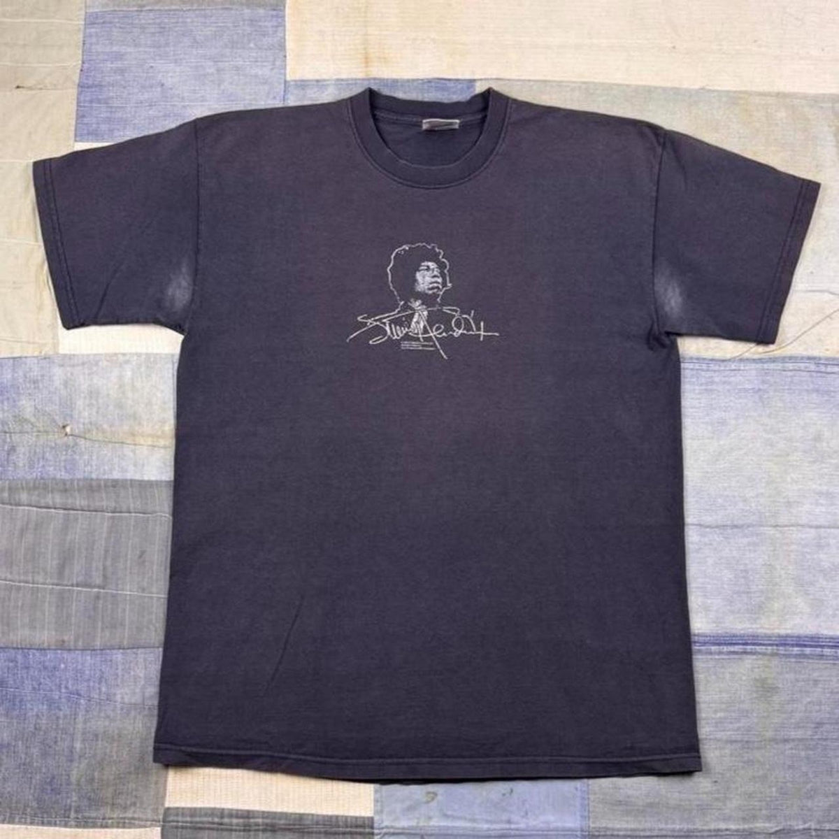 2004 Jimi Hendrix Portrait Signature Music Graphic Tee Fruit of the Loom | Large