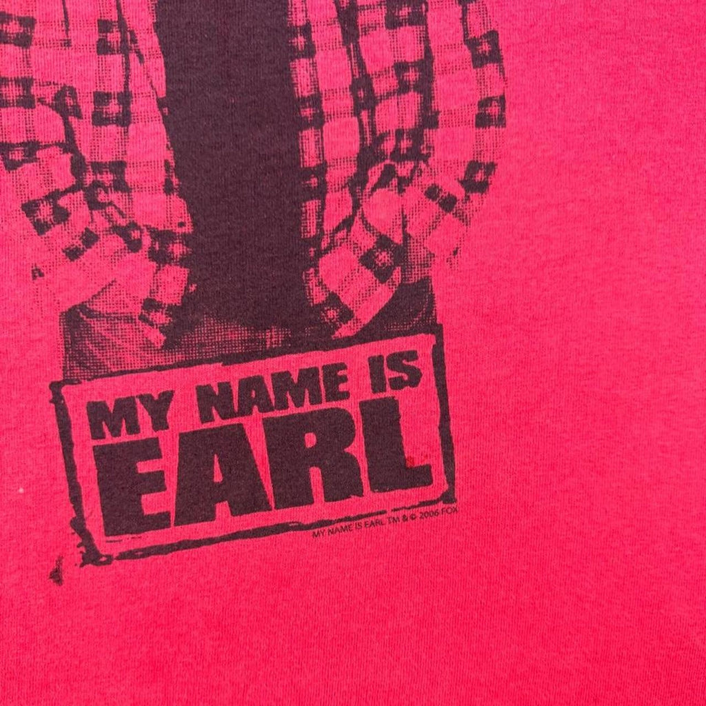 2005 My Name Is Earl Red TV Show Graphic Tee | Large