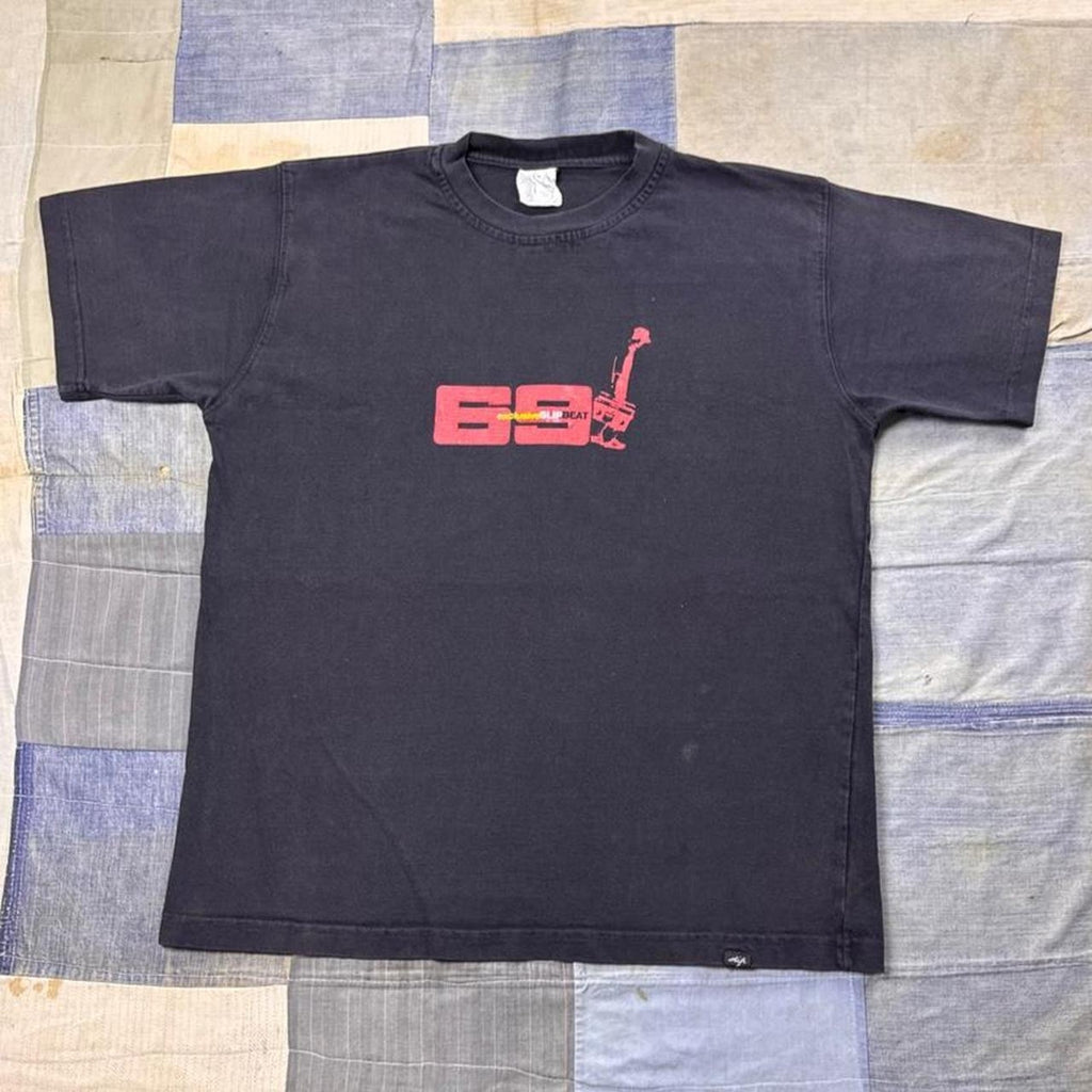 2000s Exclusive Sup Beat 69 Graphic Tee | Large