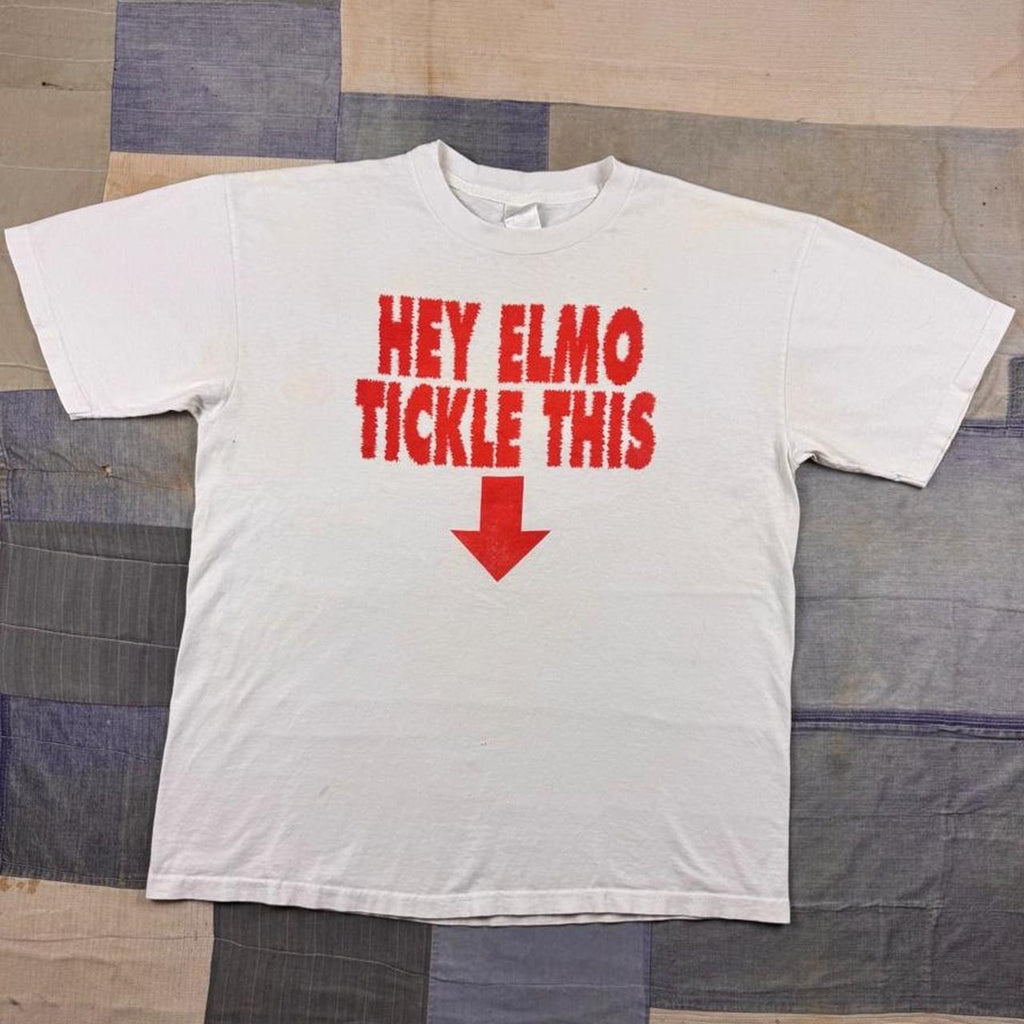 1990s Hey Elmo Tickle This Parody Graphic Tee | XL