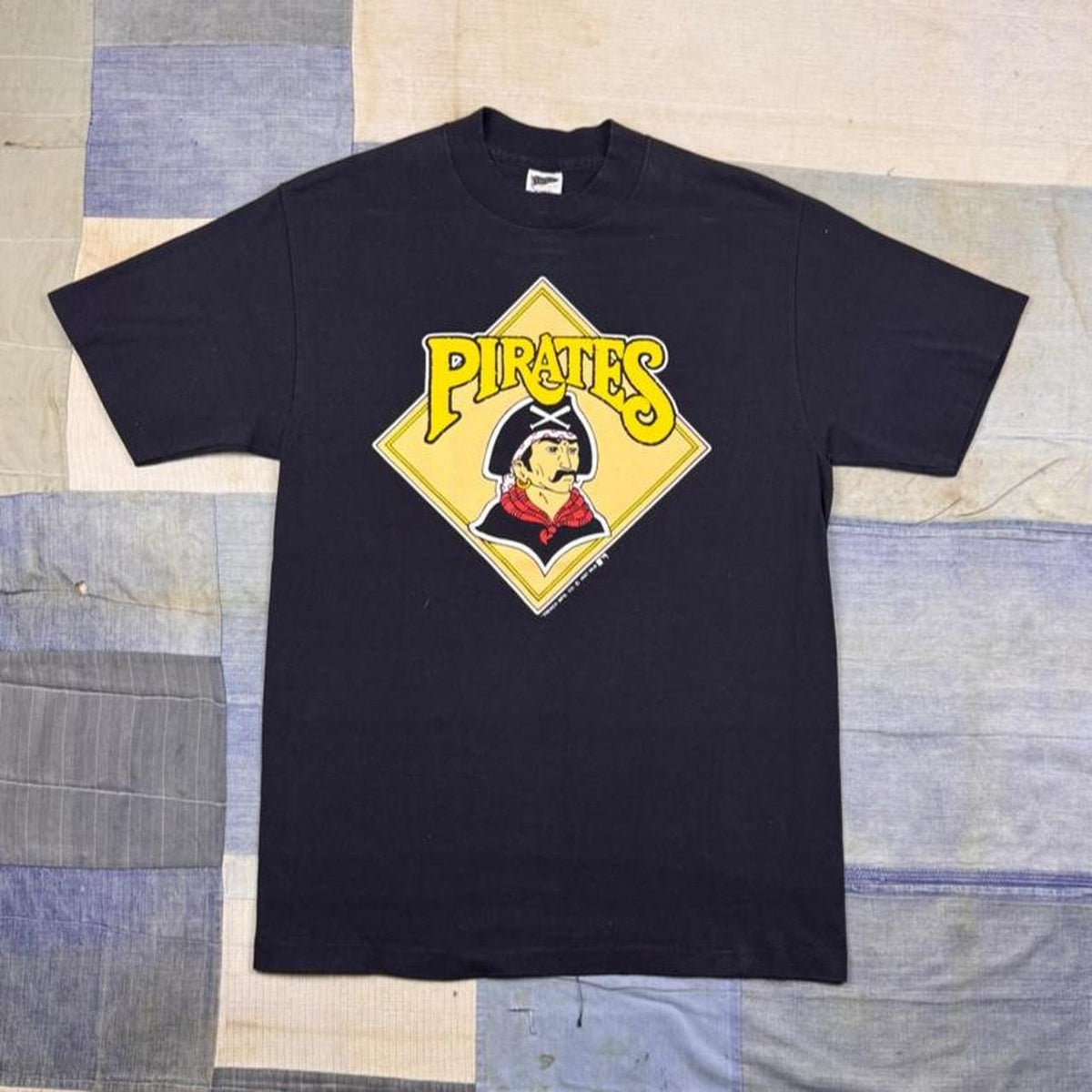 1990 Pittsburgh Pirates Trench MLB Baseball Graphic Tee | Medium